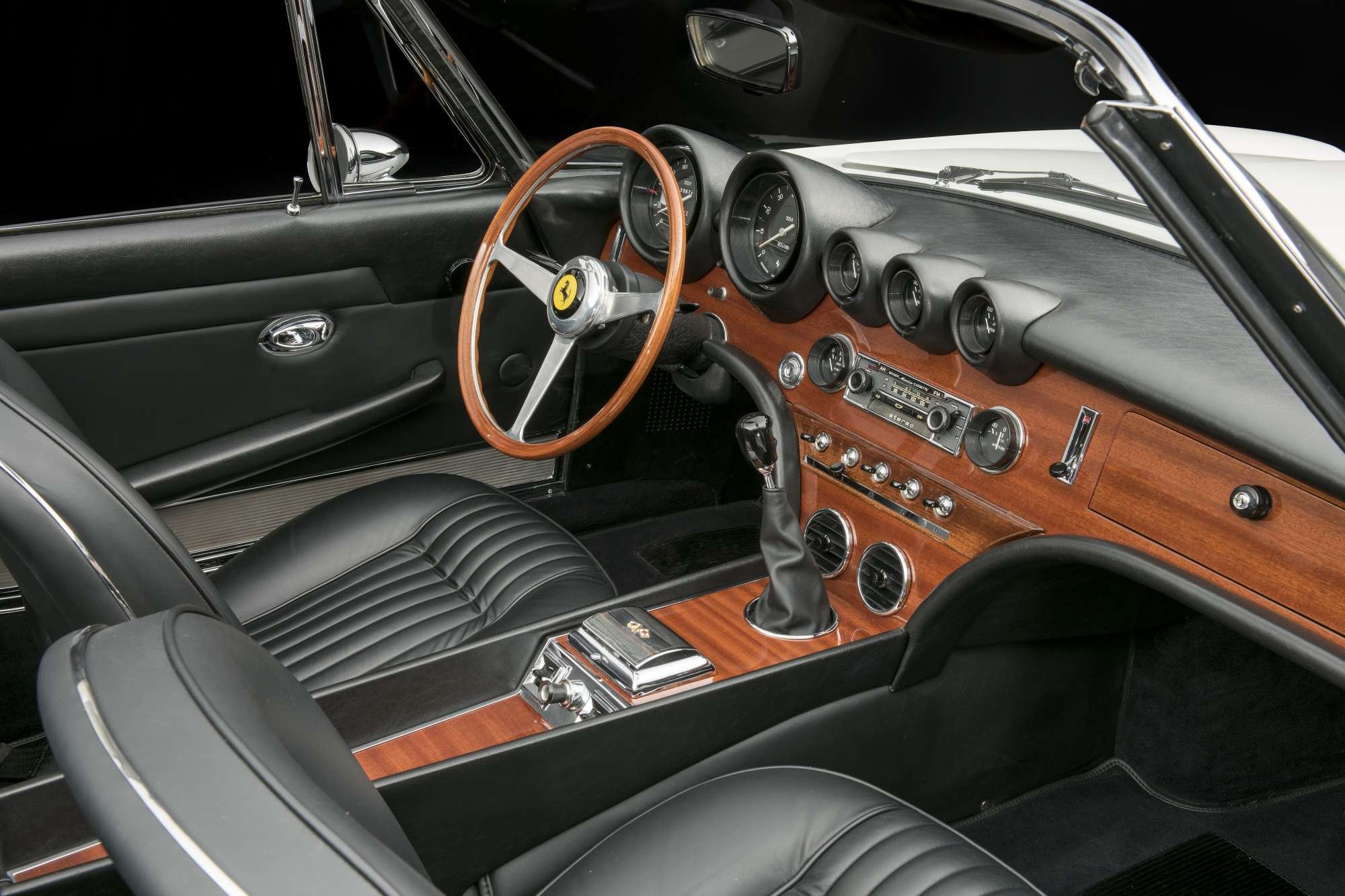 Ferrari 365 California Wallpapers