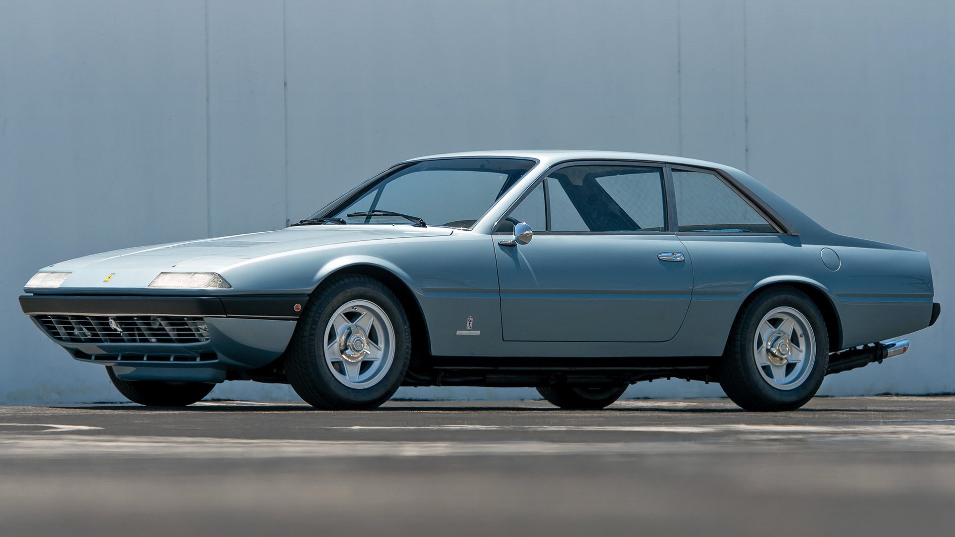 Ferrari 365 Gt 2+2 Wallpapers