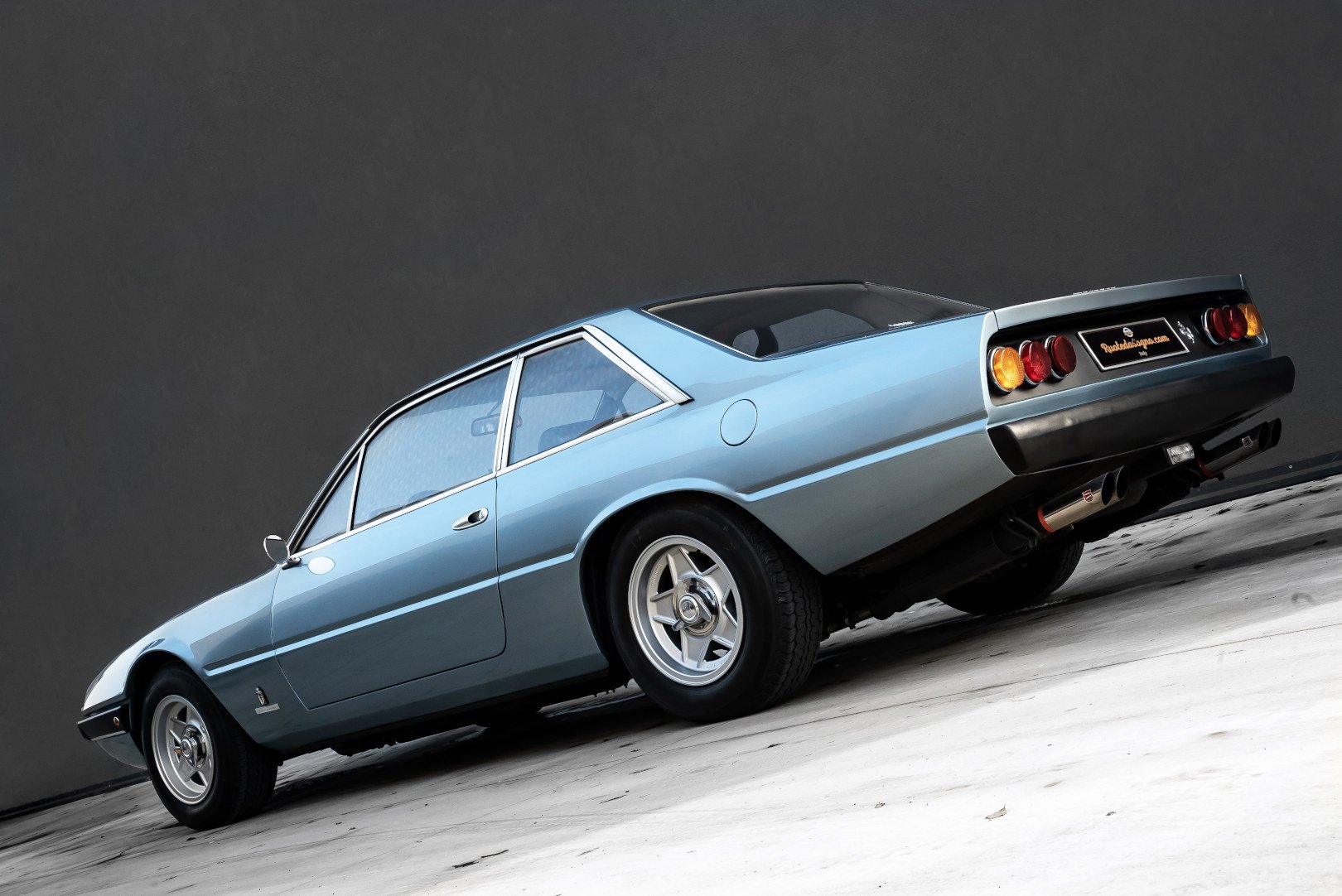 Ferrari 365 Gt4 2+2 Wallpapers