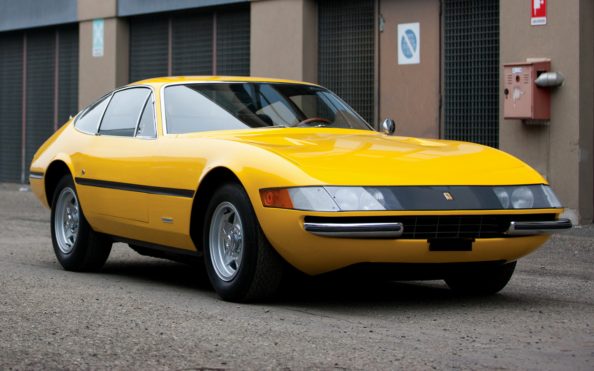 Ferrari 365 Gtb/4 Daytona Wallpapers