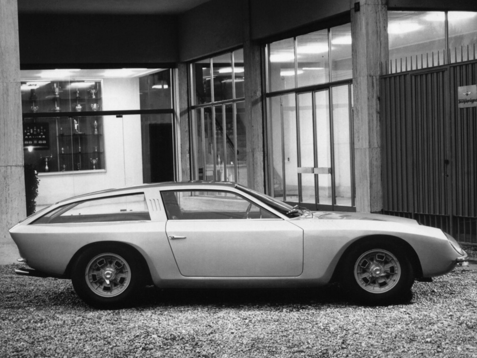 Ferrari 365 Gtb/4 Shooting Brake Wallpapers