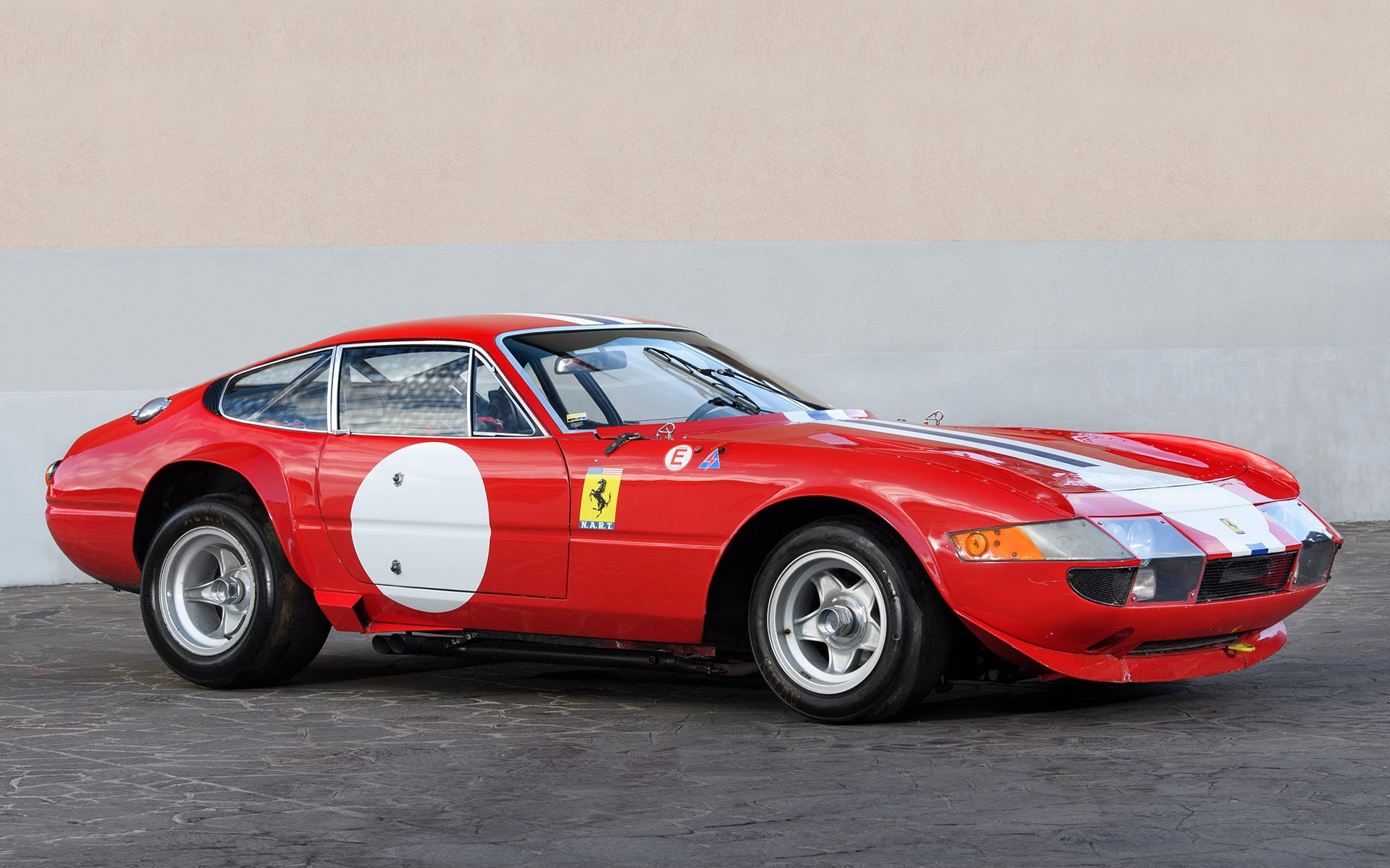 Ferrari 365 Gts/4 Nart Spider Wallpapers