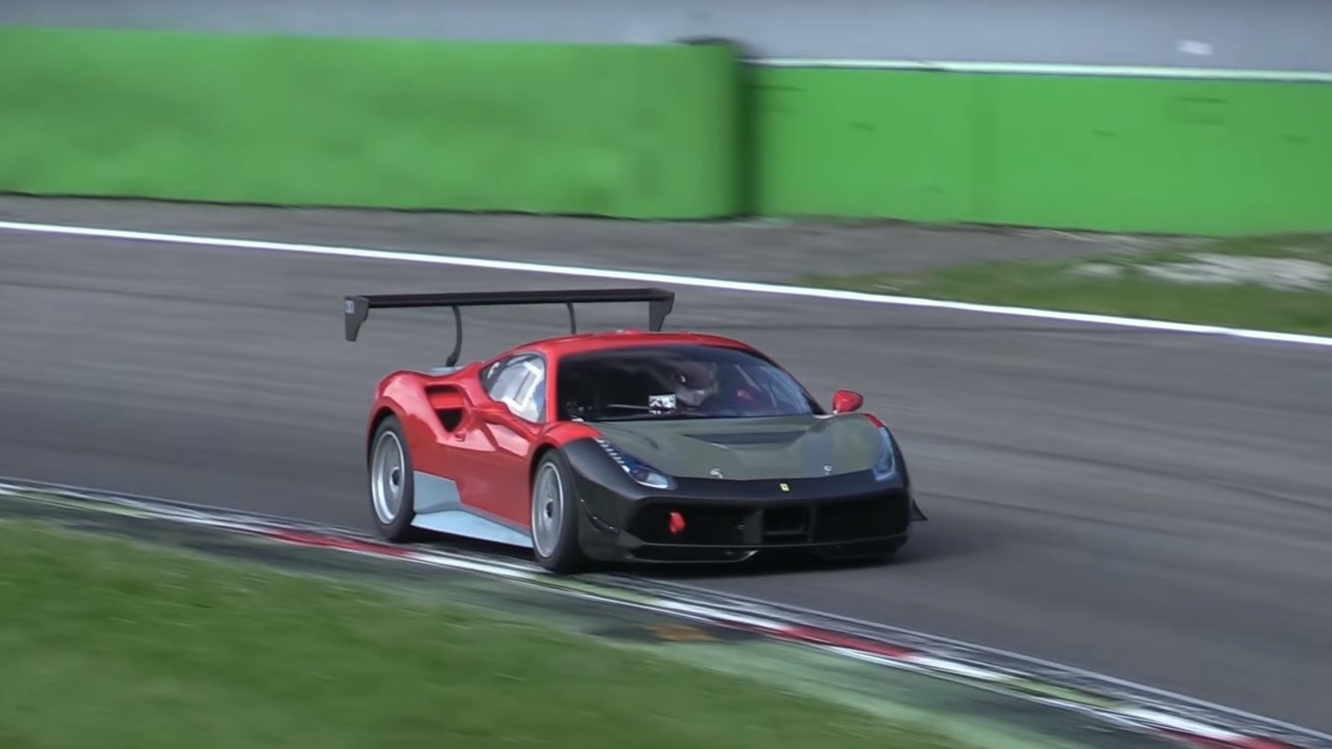 Ferrari 488 Challenge Wallpapers