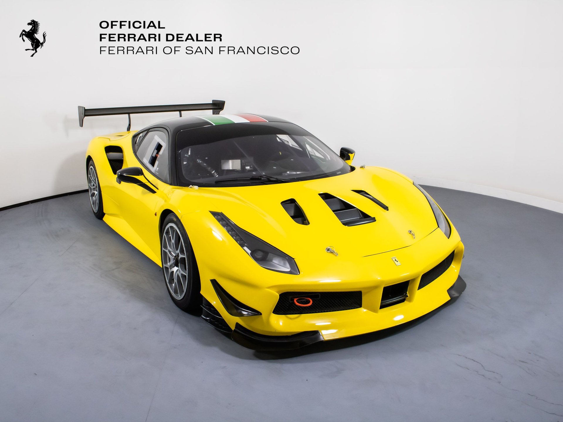 Ferrari 488 Challenge Wallpapers