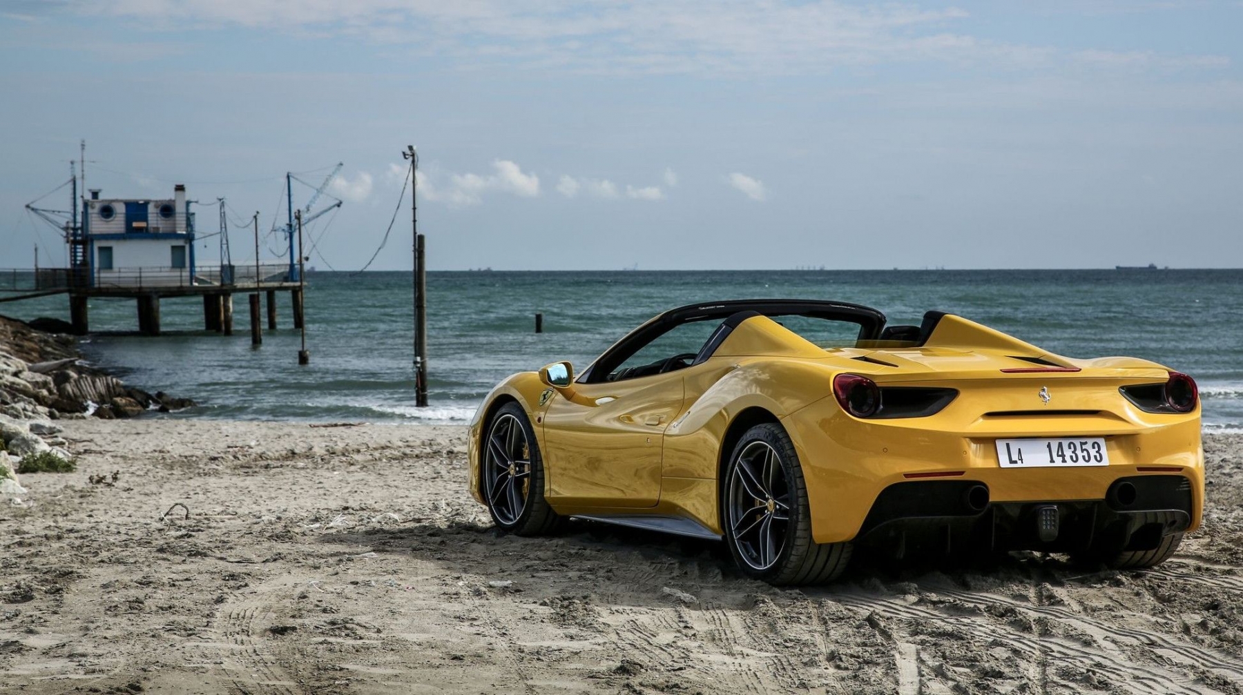 Ferrari 488 Spider Wallpapers