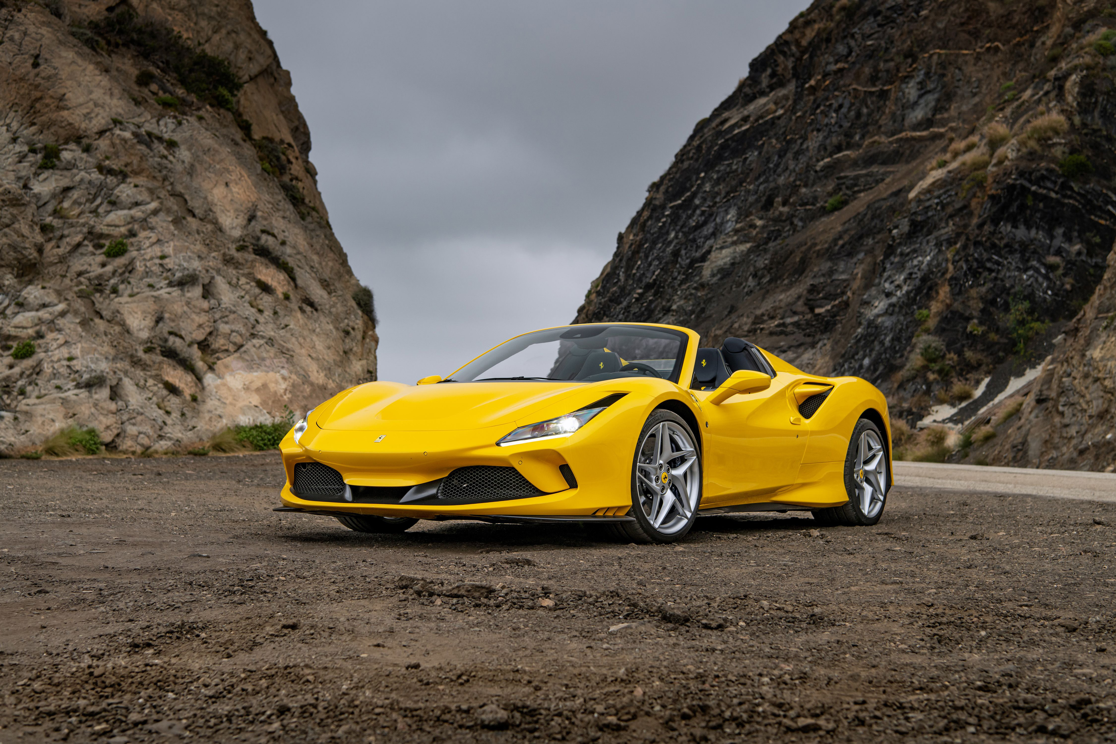 Ferrari F8 Spider Wallpapers