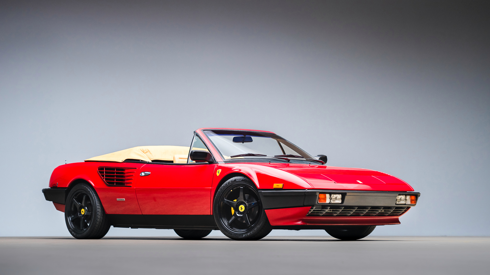 Ferrari Mondial Wallpapers