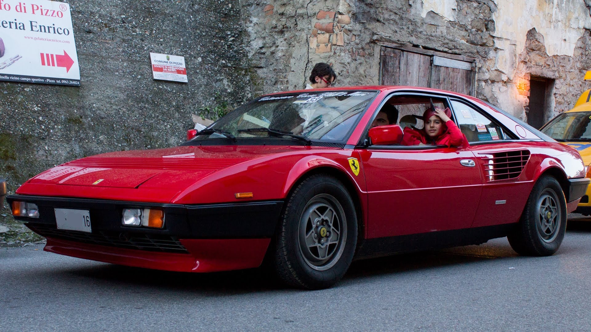 Ferrari Mondial Wallpapers