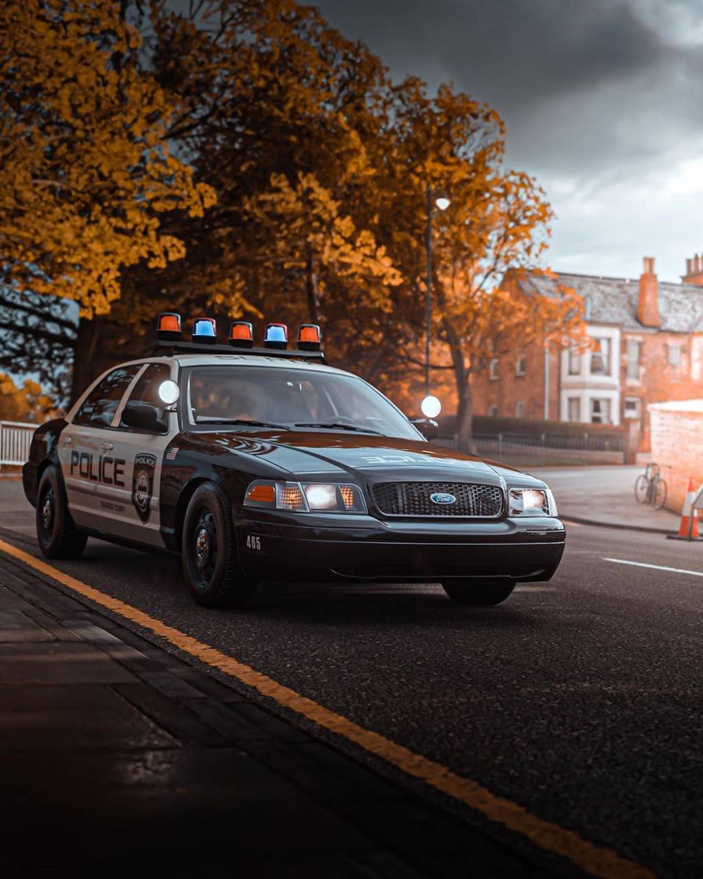 Ford Crown Victoria Wallpapers