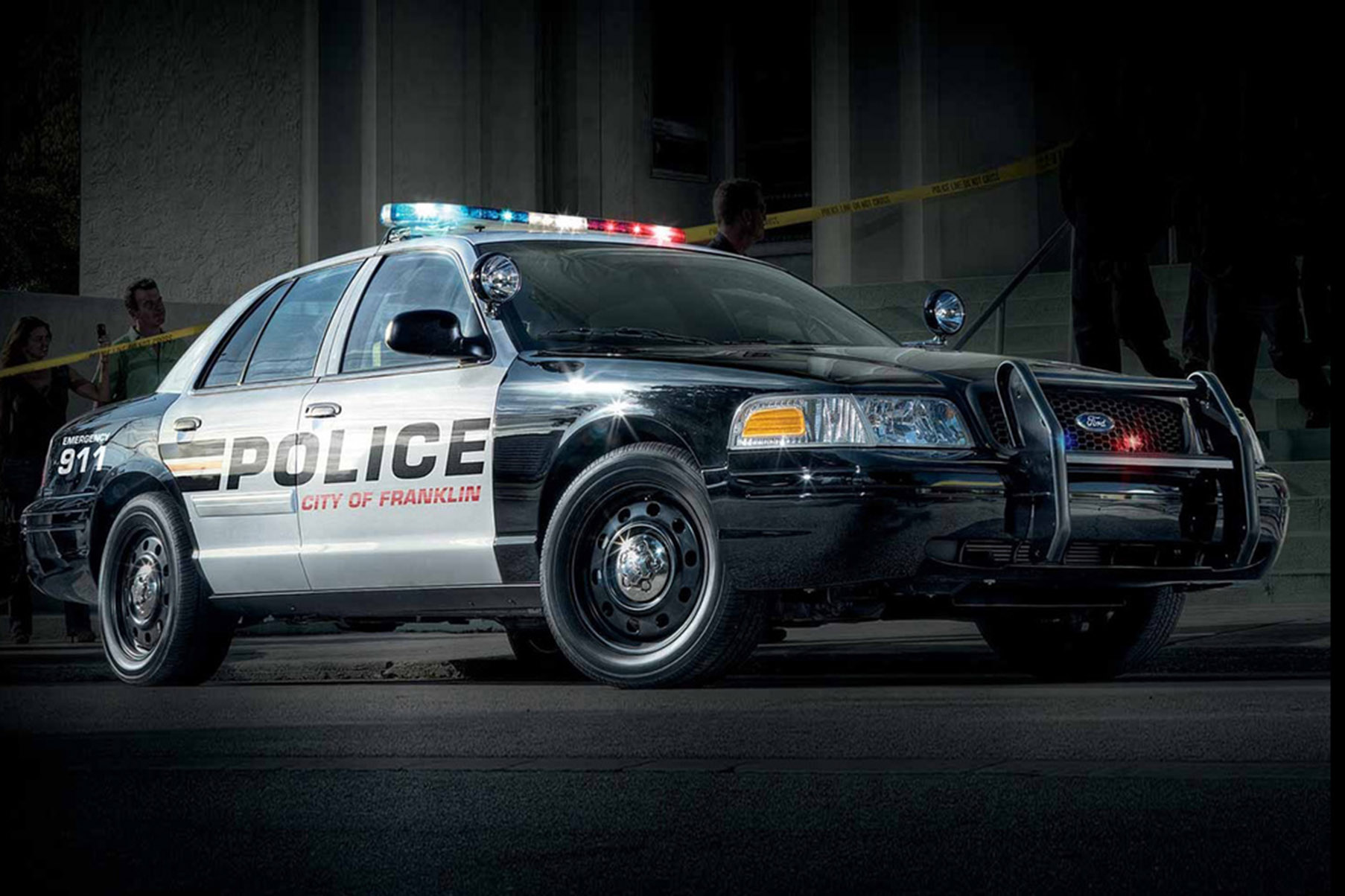 Ford Crown Victoria Wallpapers