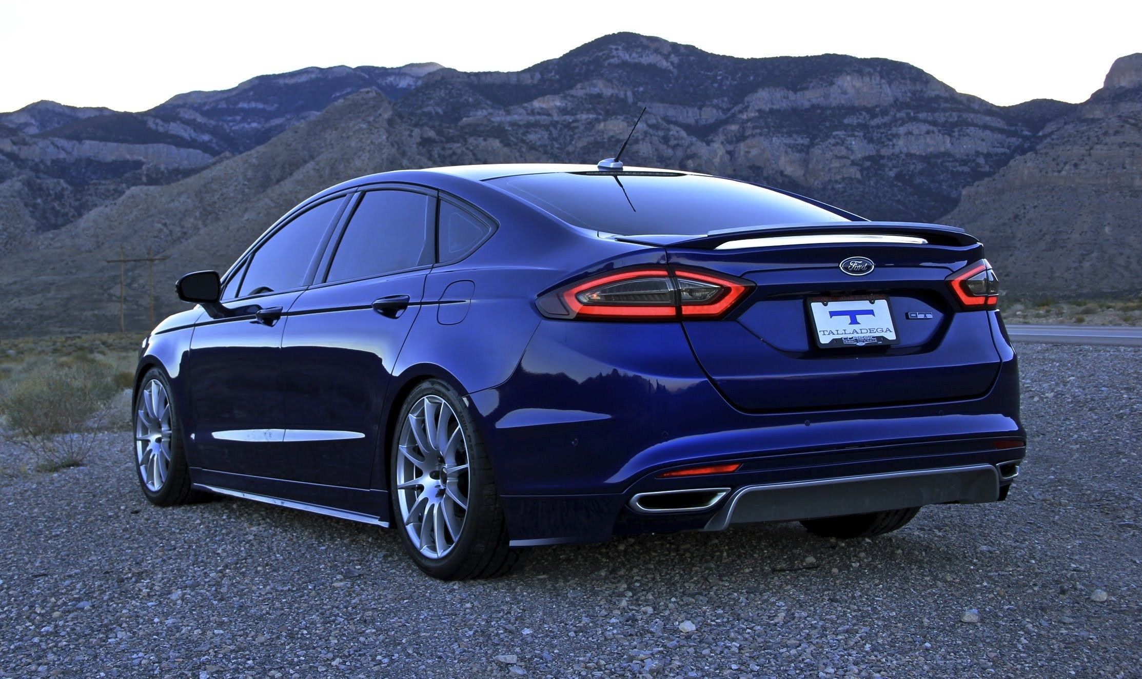 Ford Fusion Wallpapers