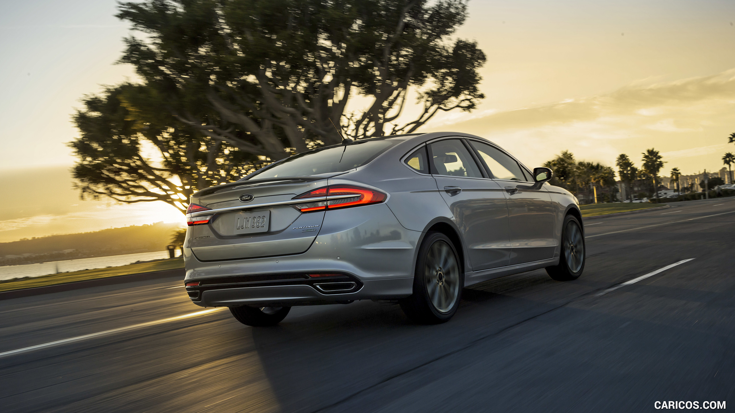 Ford Fusion Wallpapers