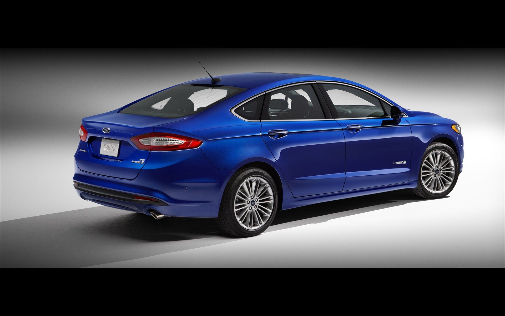 Ford Fusion Wallpapers