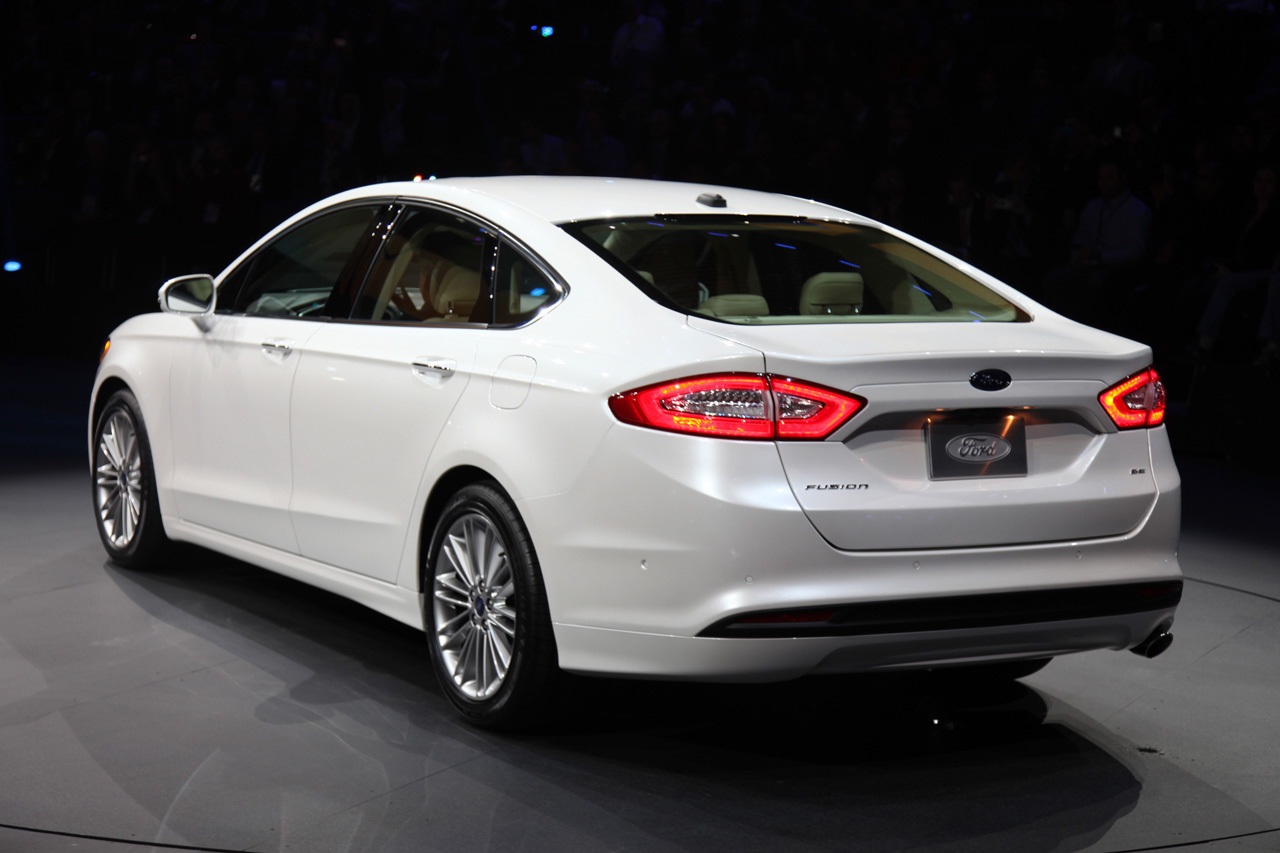 Ford Fusion Wallpapers