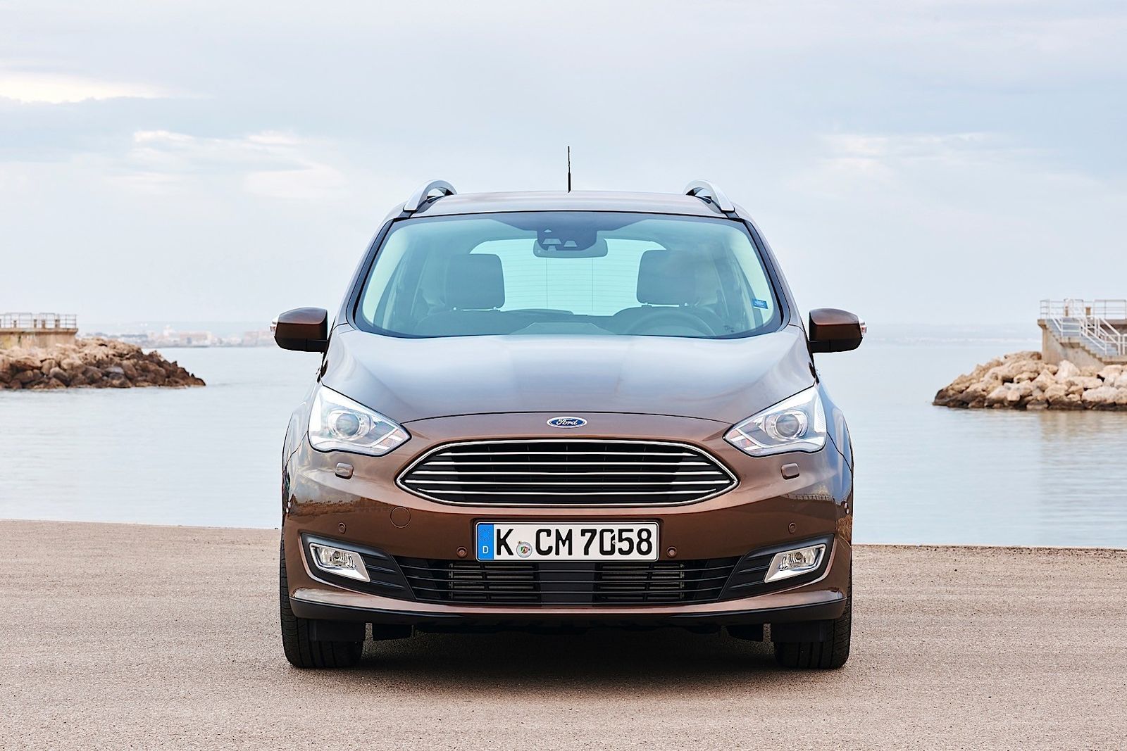 Ford Grand C-Max Wallpapers