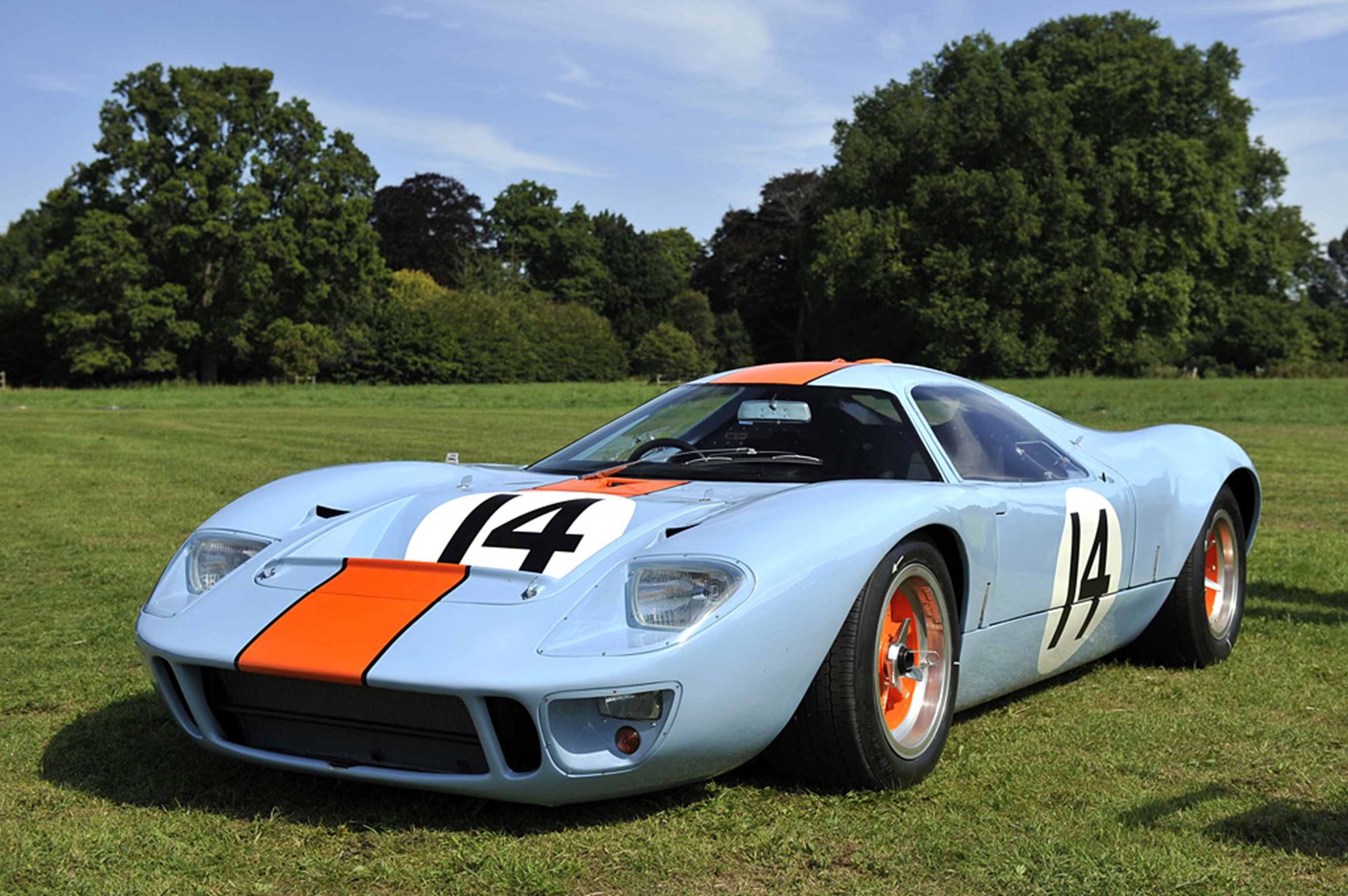 Ford Gt40 Lightweight Race Car Wallpapers