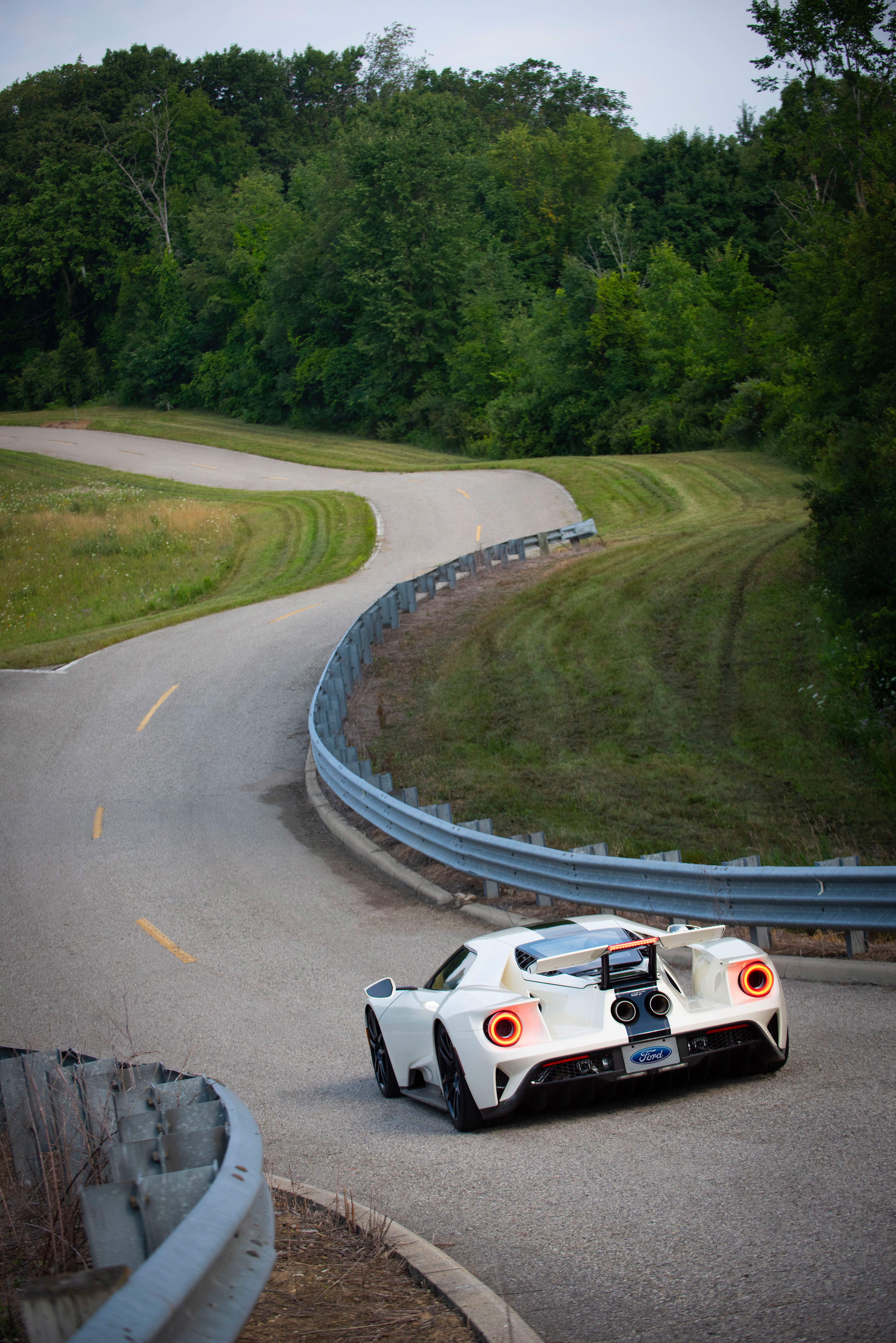 Ford Gt40 Minimalist Wallpapers