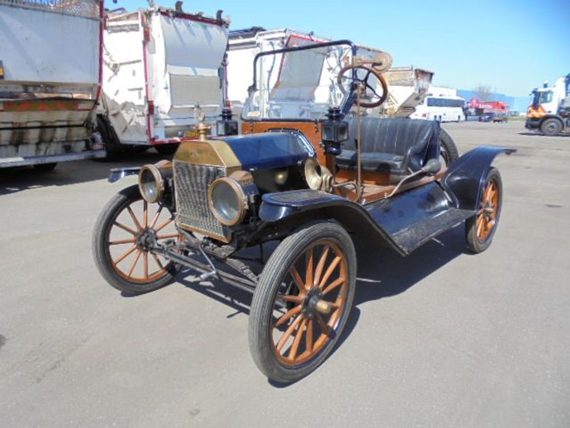 Ford Model-T Speedster Wallpapers