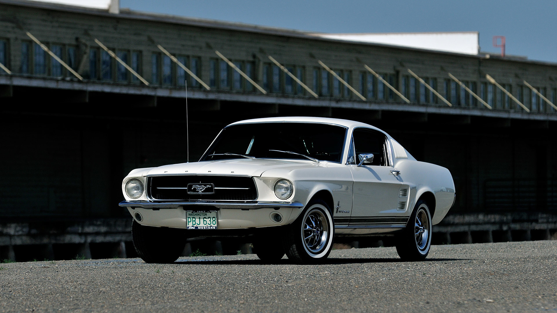 Ford Mustang Fastback Wallpapers