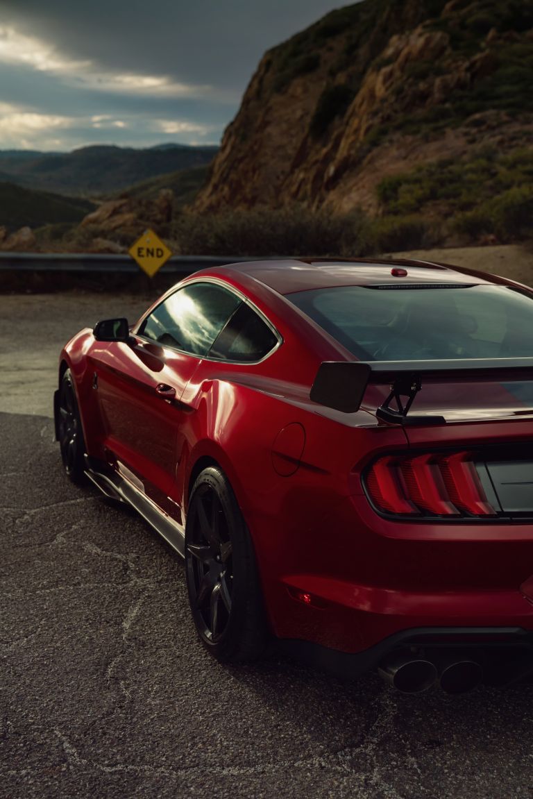 Ford Mustang Milano Wallpapers