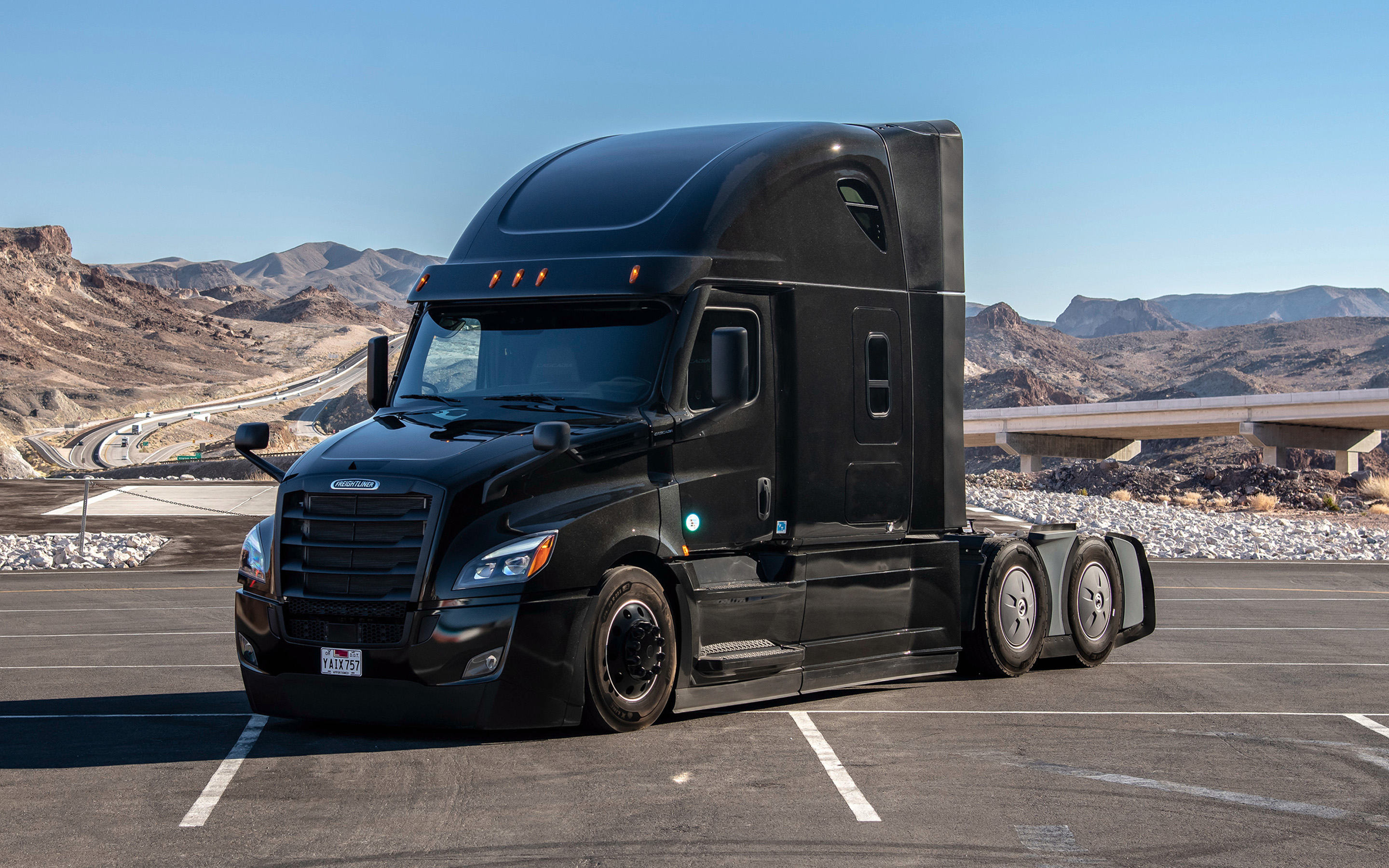 Freightliner Wallpapers