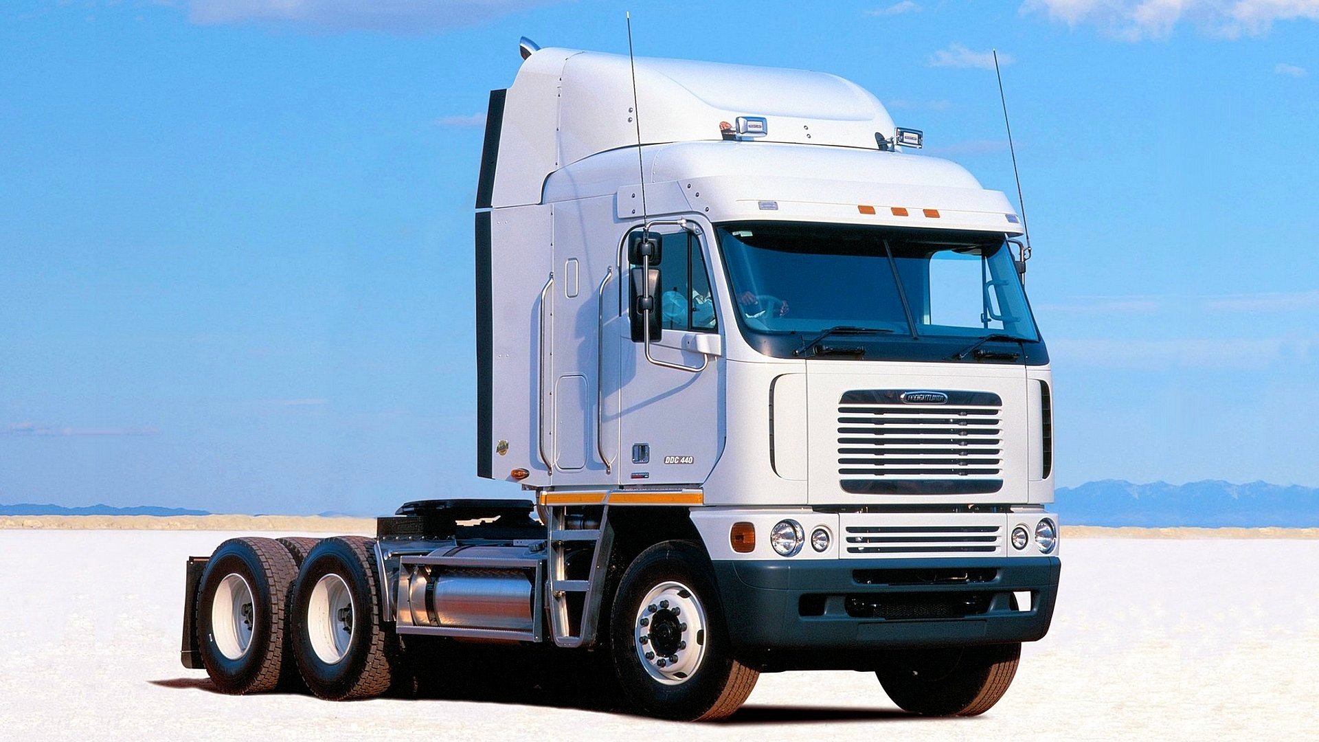 Freightliner Wallpapers