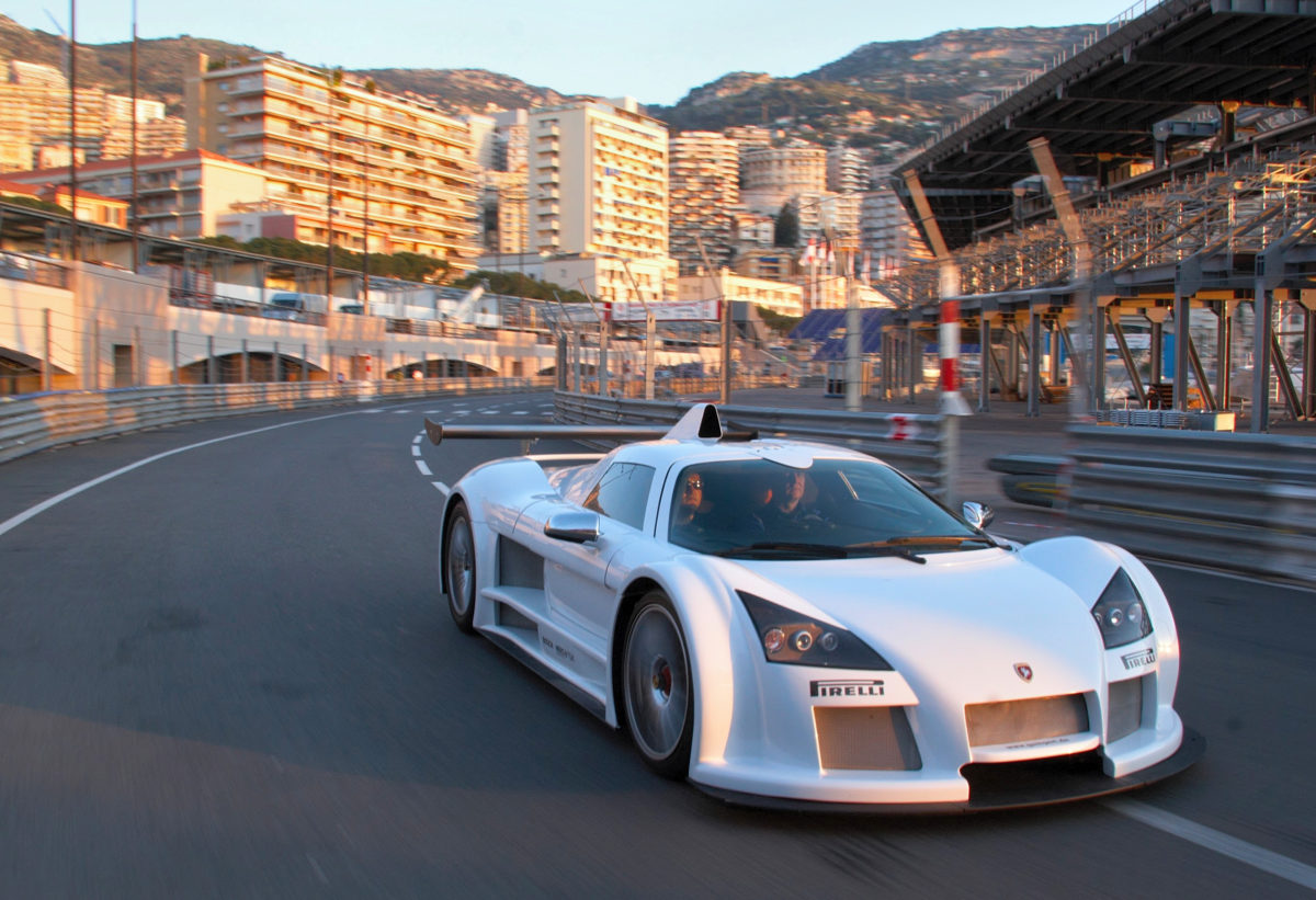 Gumpert Apollo Sedan Wallpapers