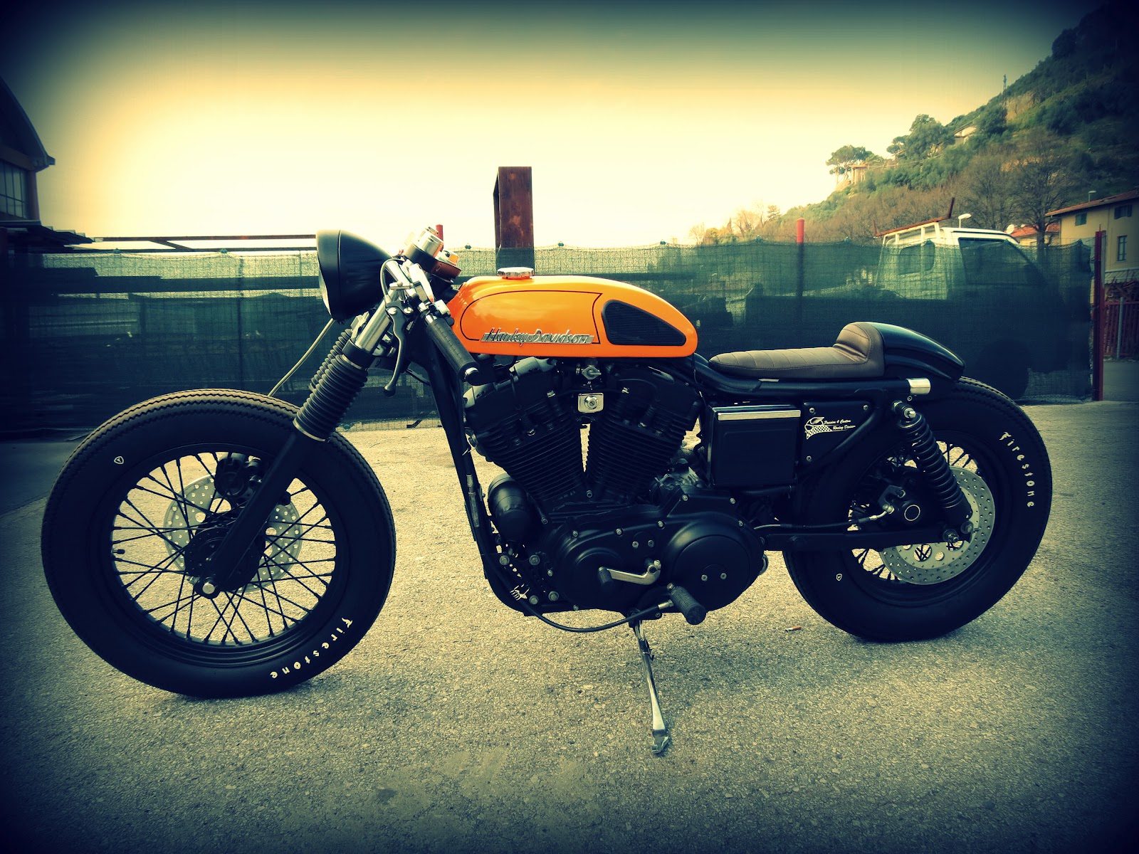 Harley-Davidson 883 Cafe Racer Wallpapers