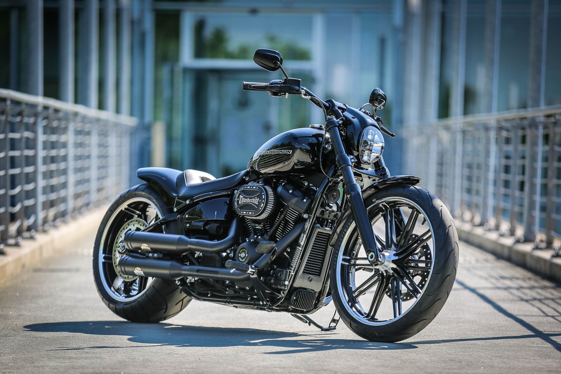 Harley-Davidson Breakout Wallpapers