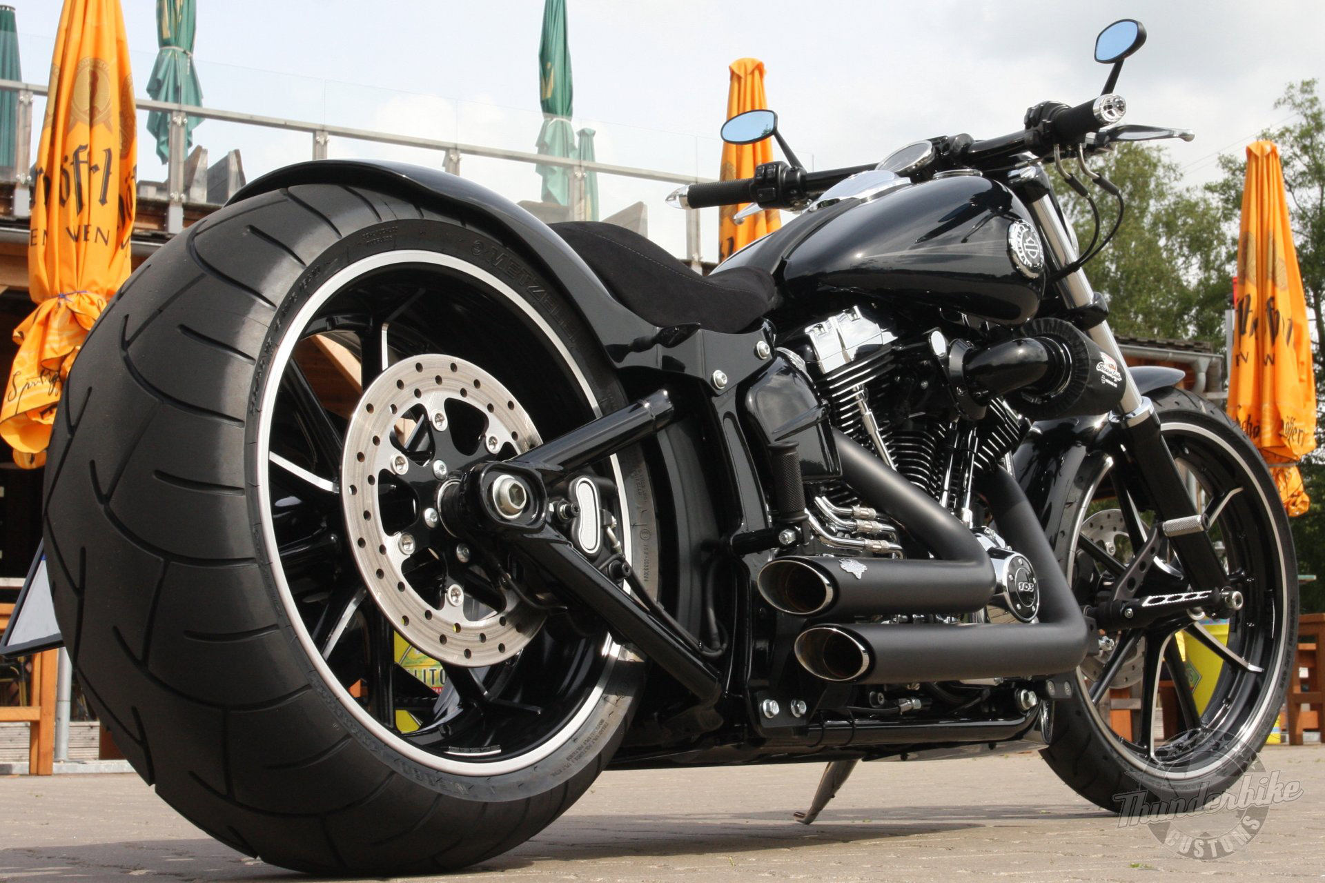 Harley-Davidson Breakout Wallpapers