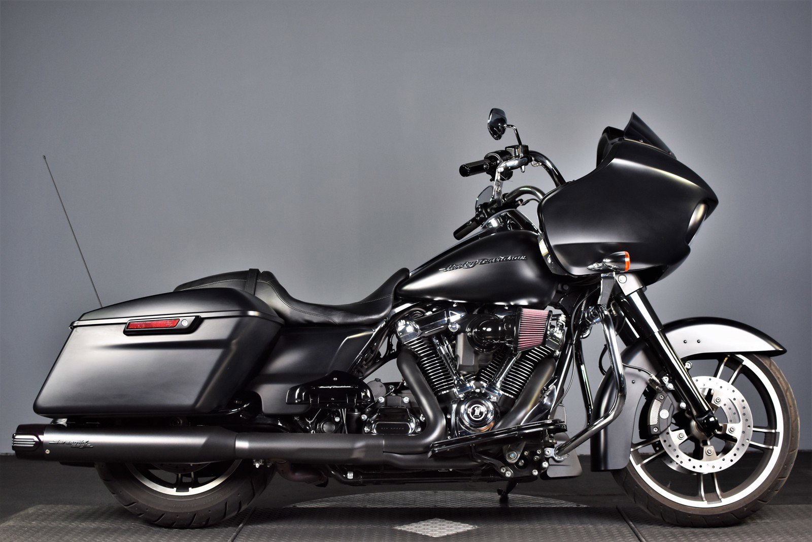 Harley-Davidson Road Glide Wallpapers