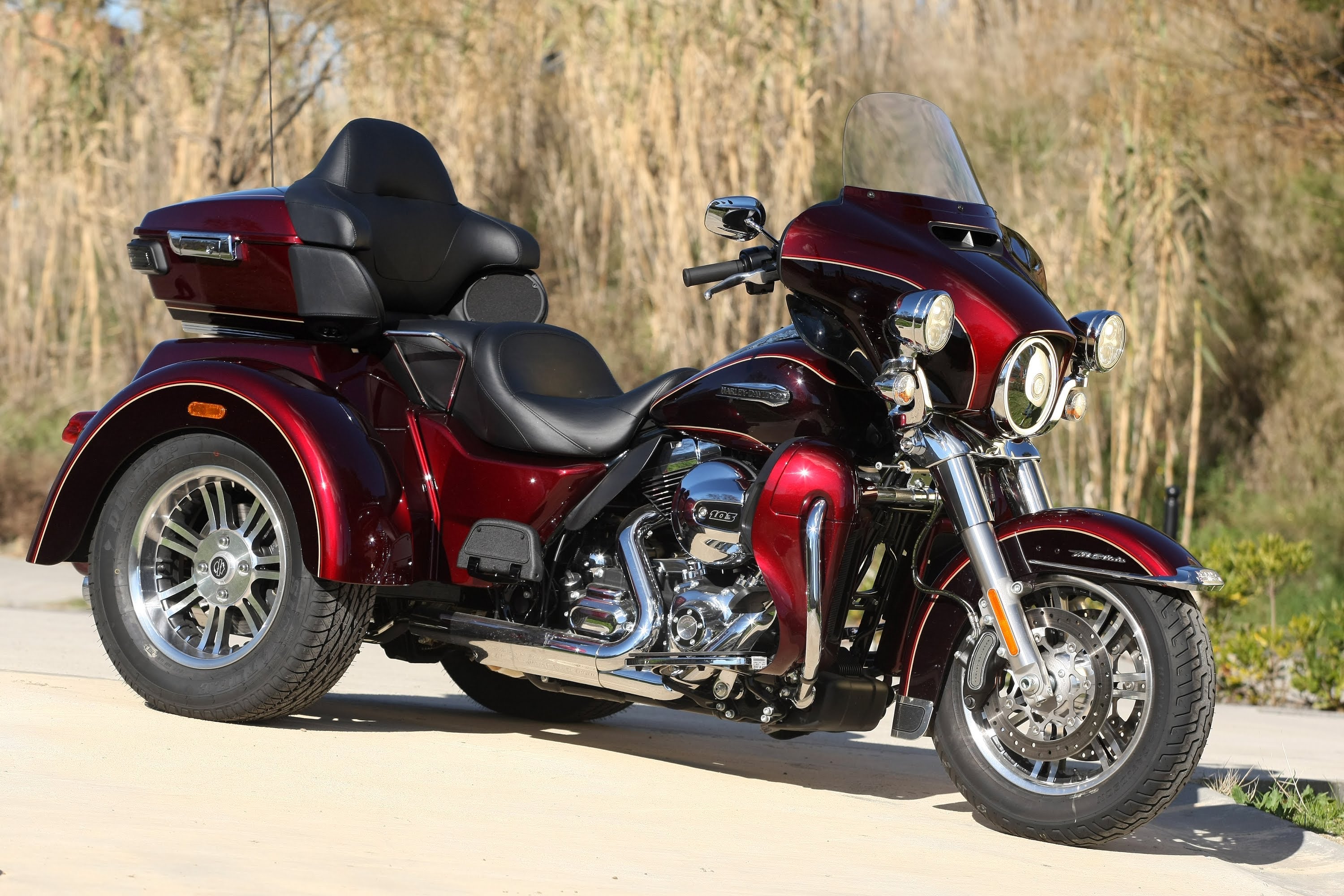 Harley-Davidson Tri Glide Ultra Wallpapers