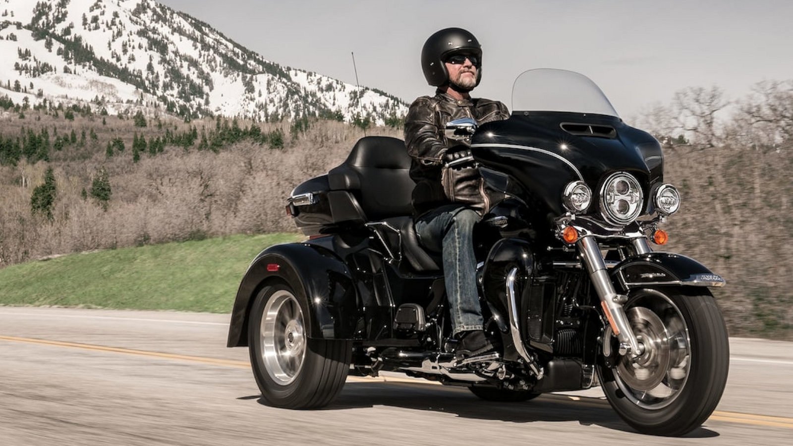 Harley-Davidson Tri Glide Ultra Wallpapers