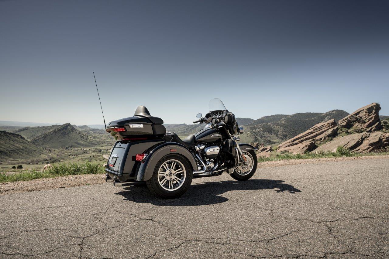 Harley-Davidson Tri Glide Ultra Wallpapers