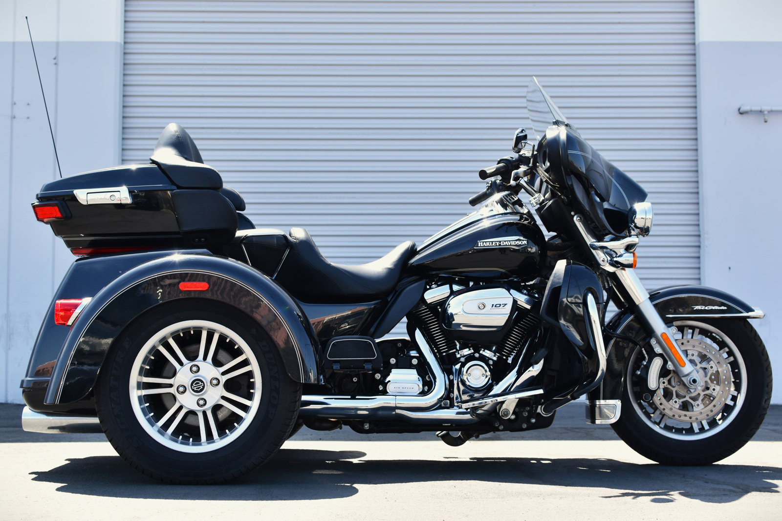 Harley-Davidson Tri Glide Ultra Wallpapers