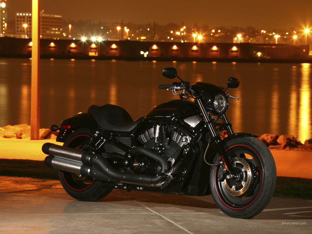 Harley-Davidson V-Rod Wallpapers