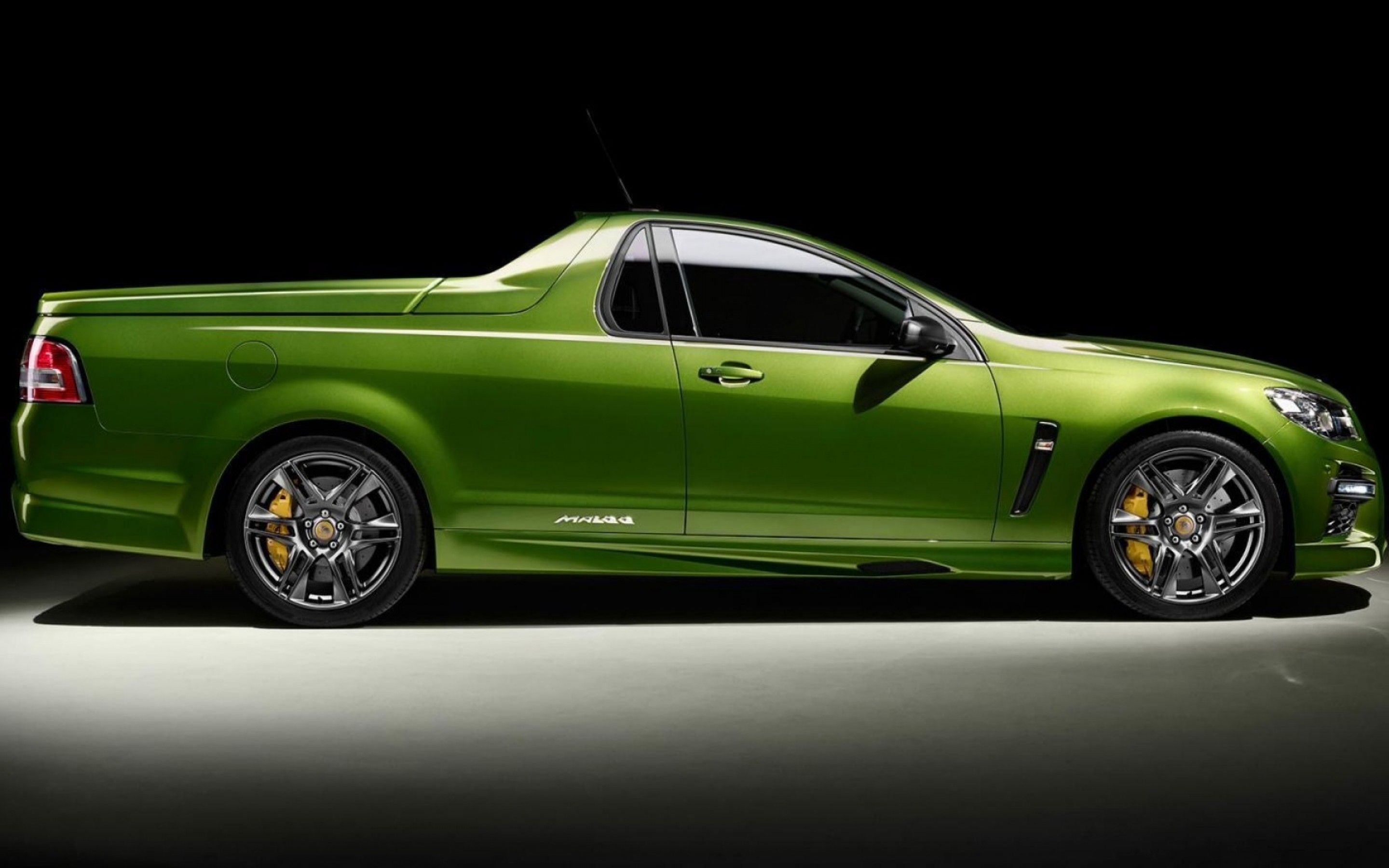 Holden Thunder Ute Wallpapers