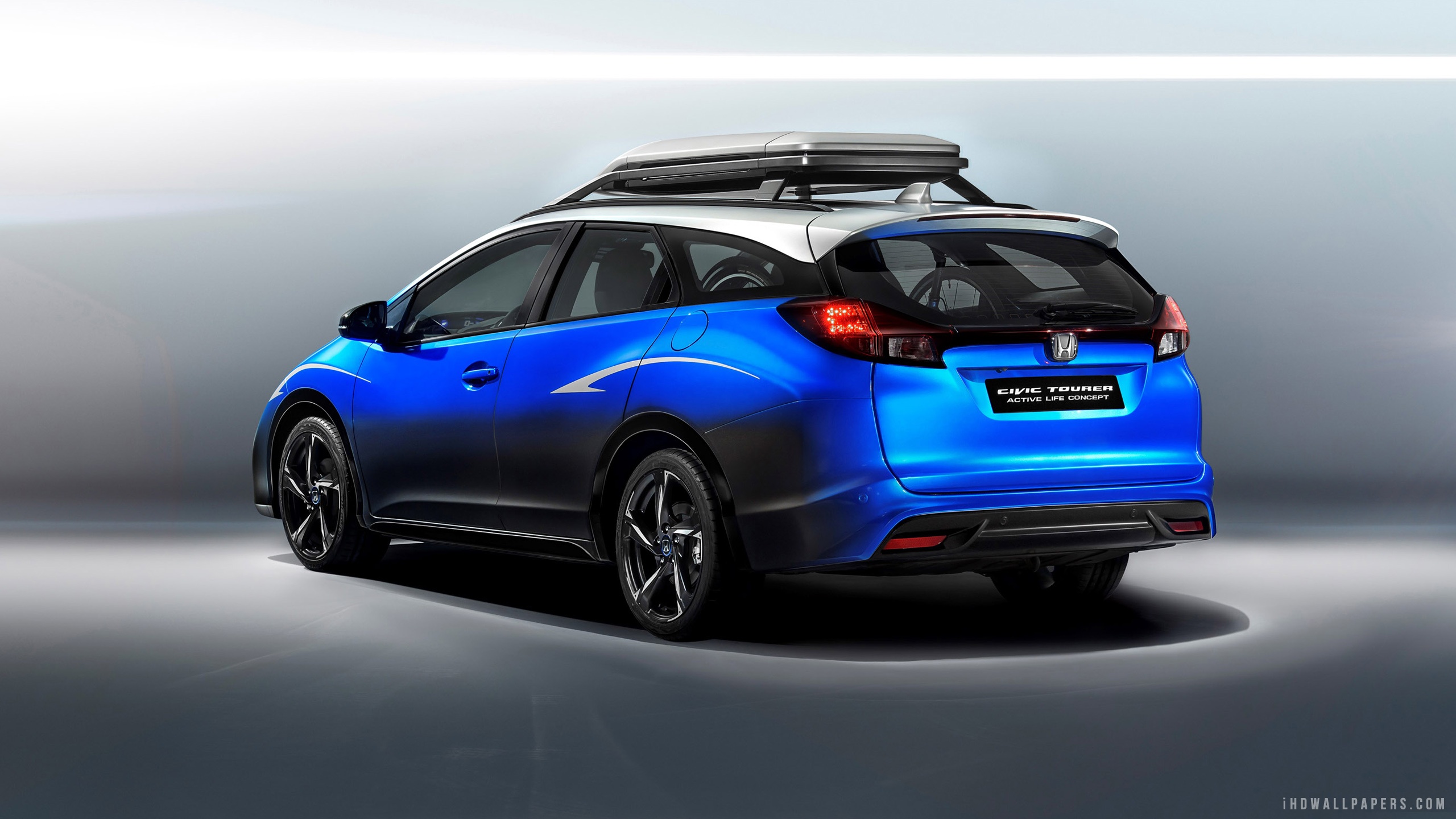 Honda Civic Tourer Wallpapers