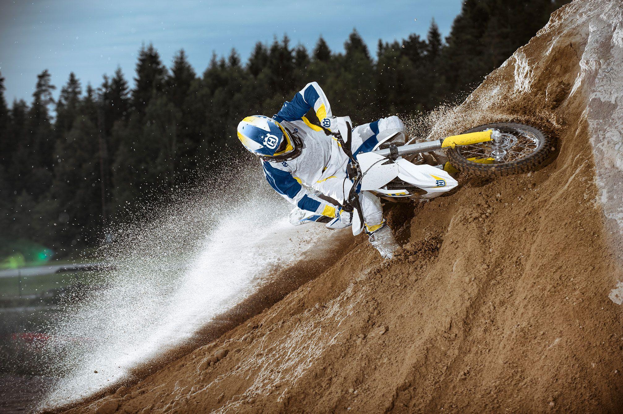 Husqvarna Wallpapers