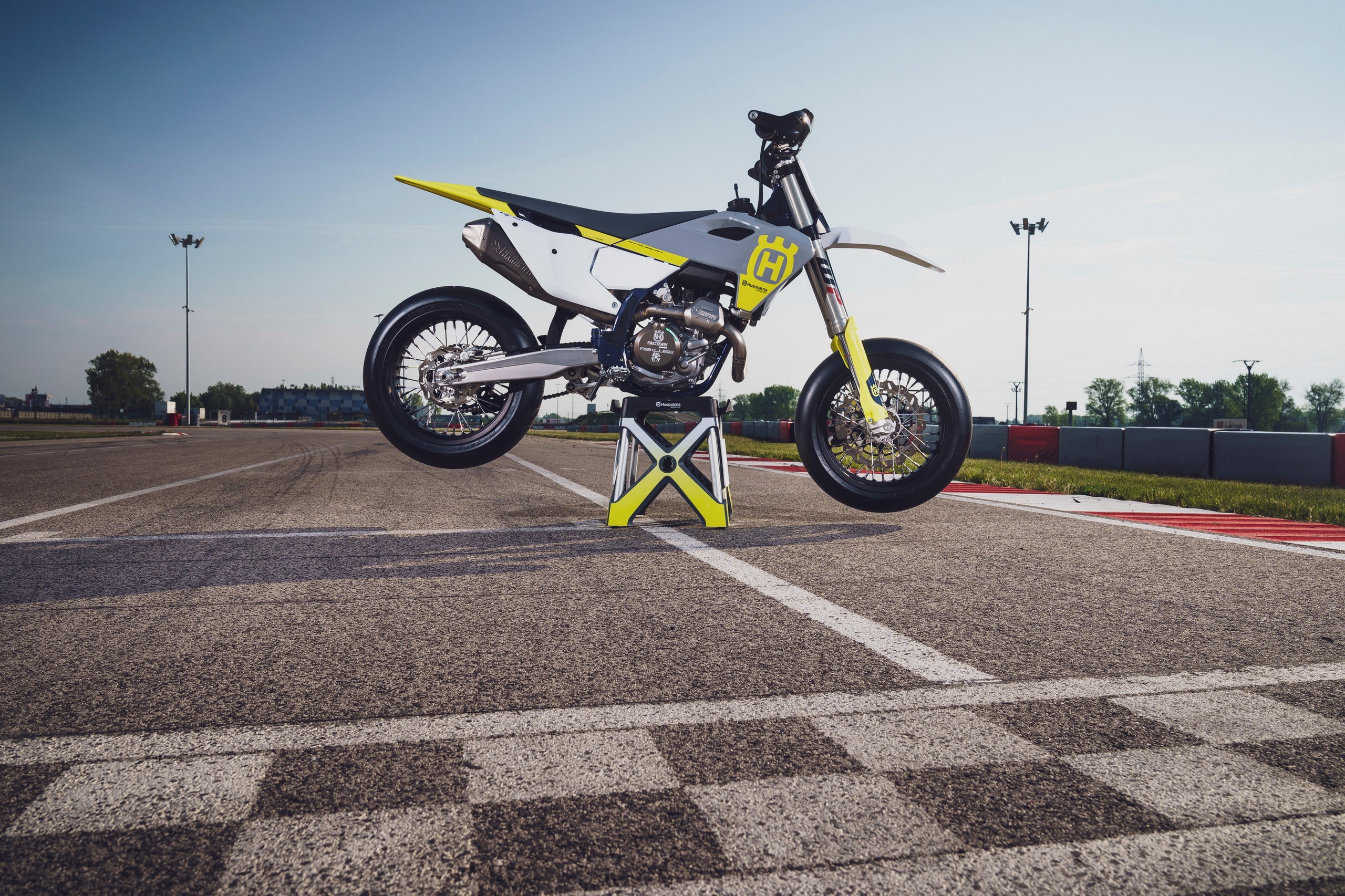 Husqvarna Fs Wallpapers