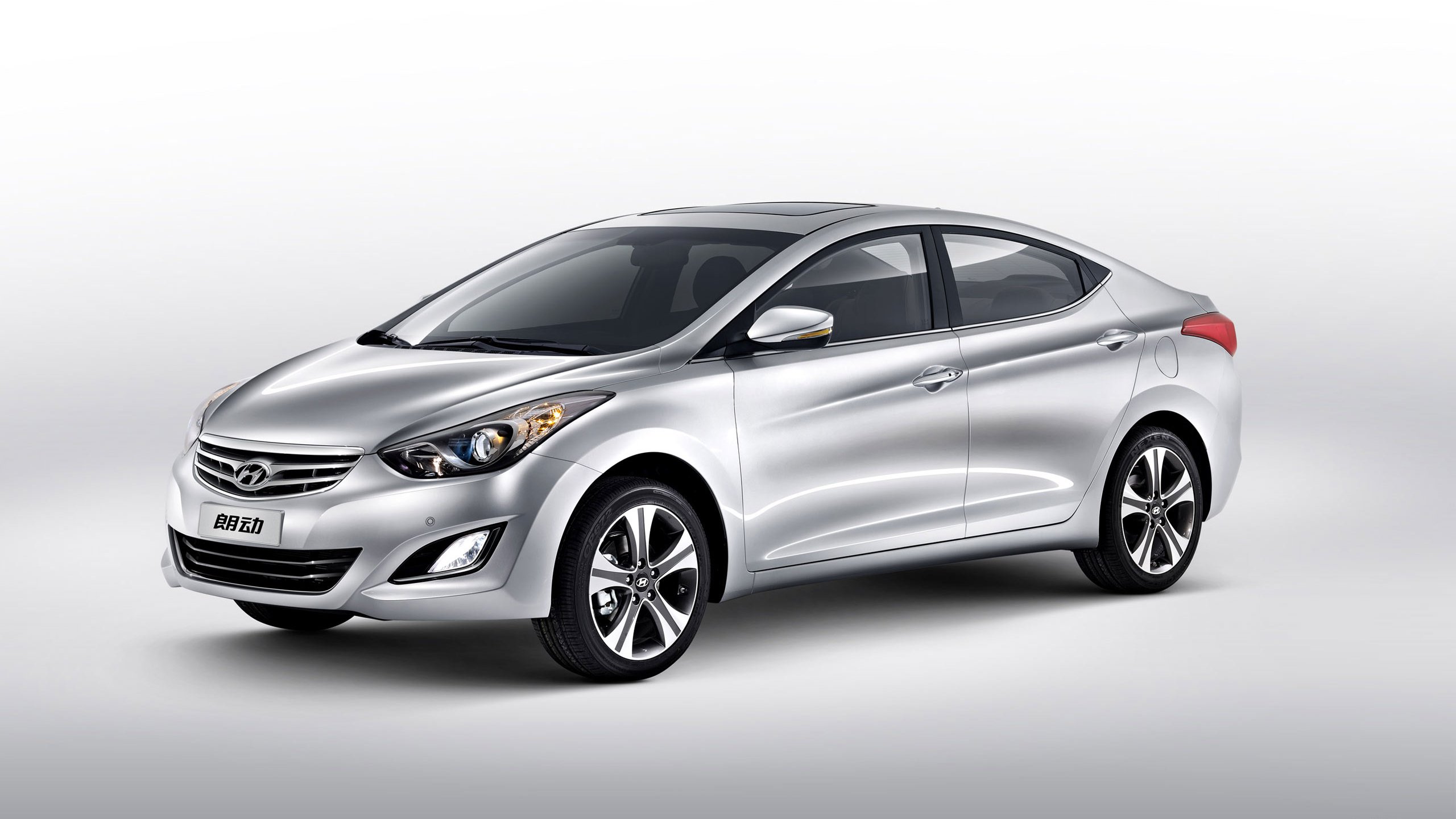 Hyundai Elantra Wallpapers