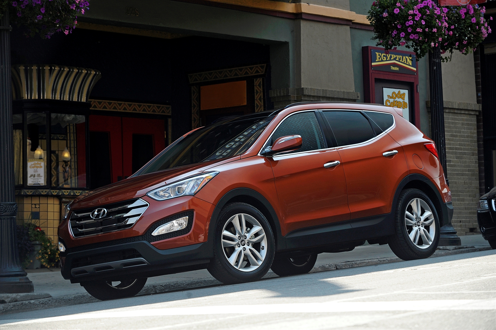 Hyundai Santa Fe Sport Wallpapers