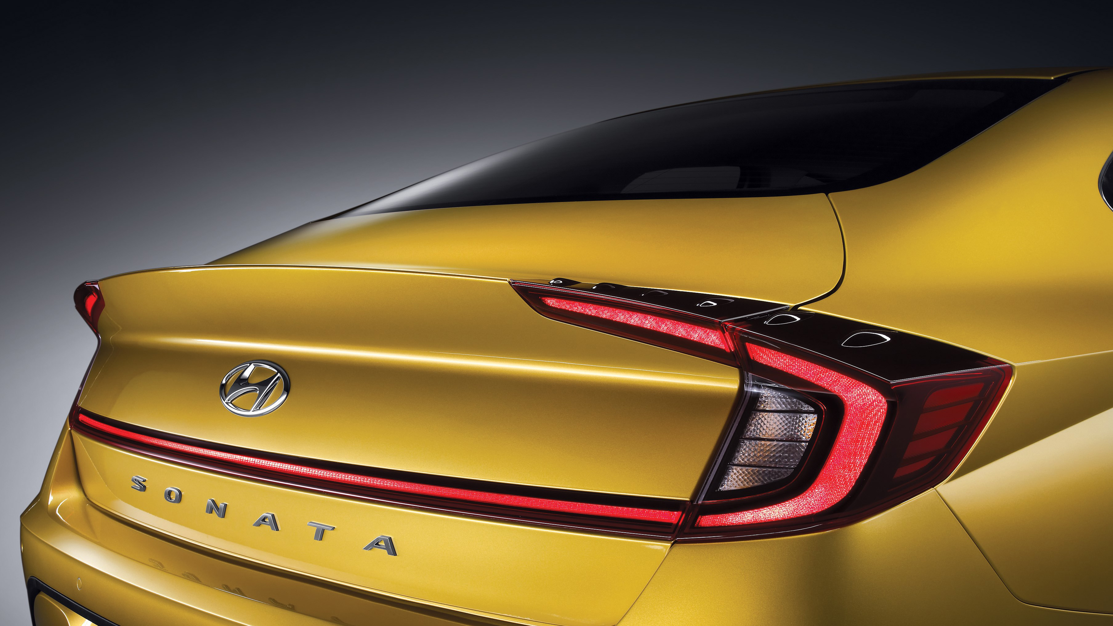 Hyundai Sonata Wallpapers