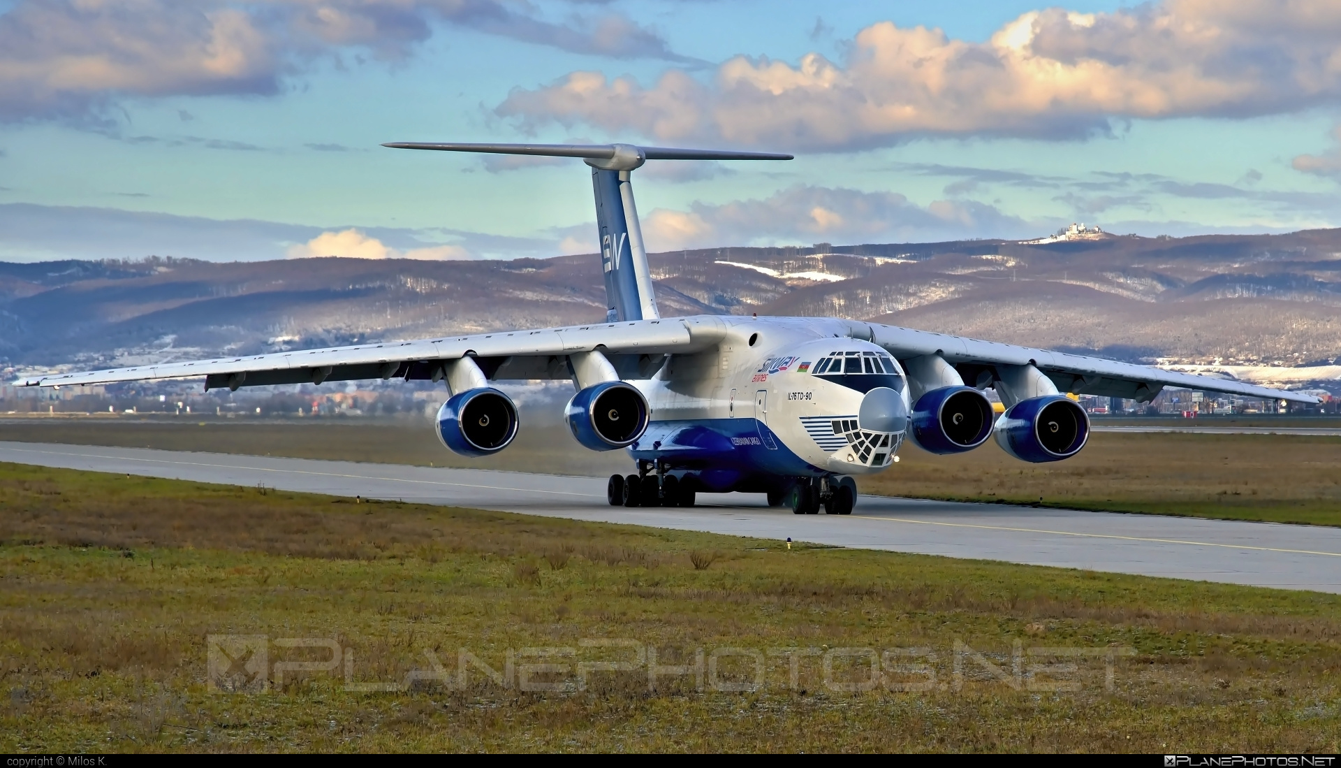 Ilyushin Il-76Td-90 Wallpapers