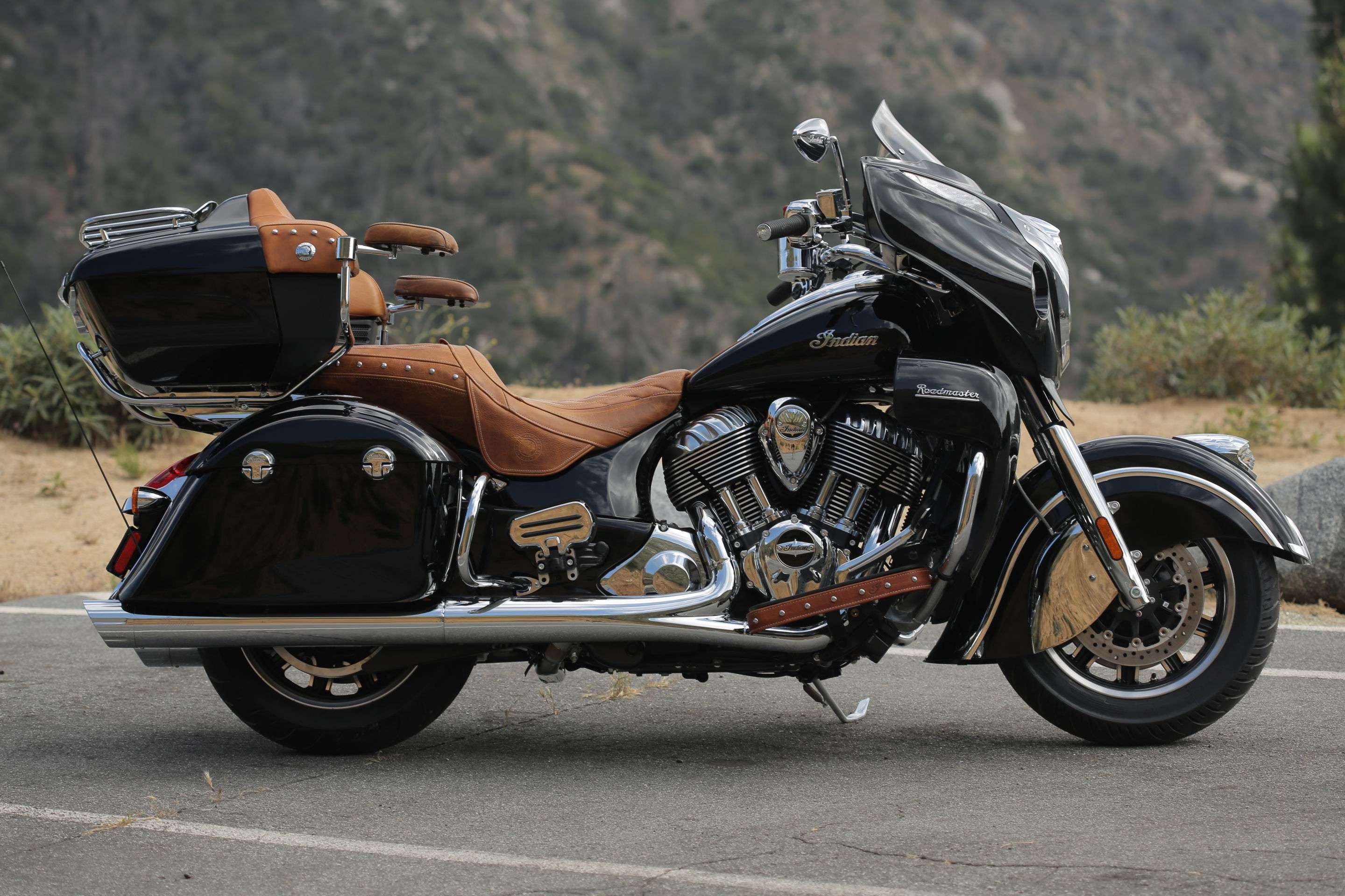 Indian Roadmaster Classic Bike 2017 Wallpapers