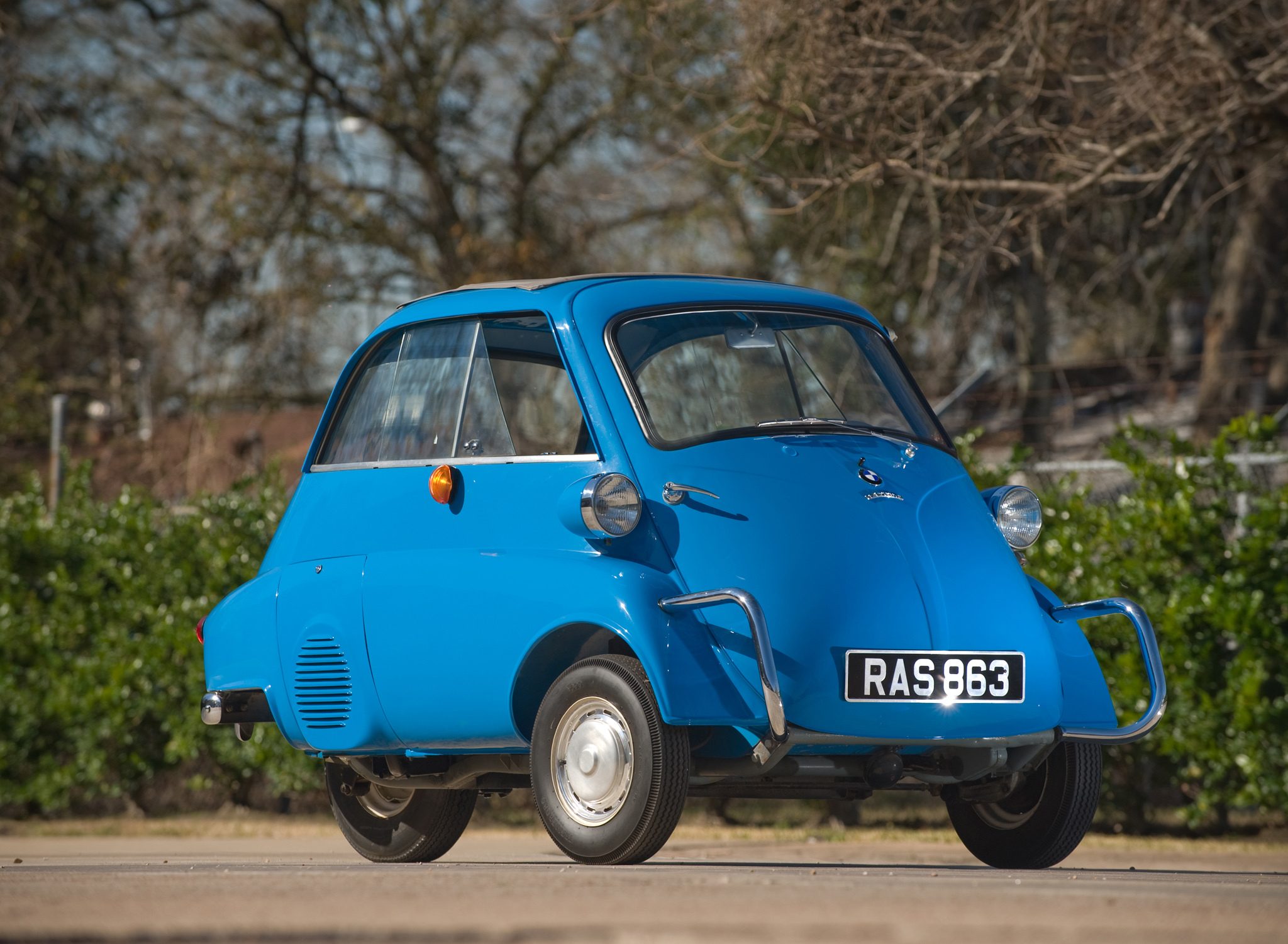 Isetta Wallpapers