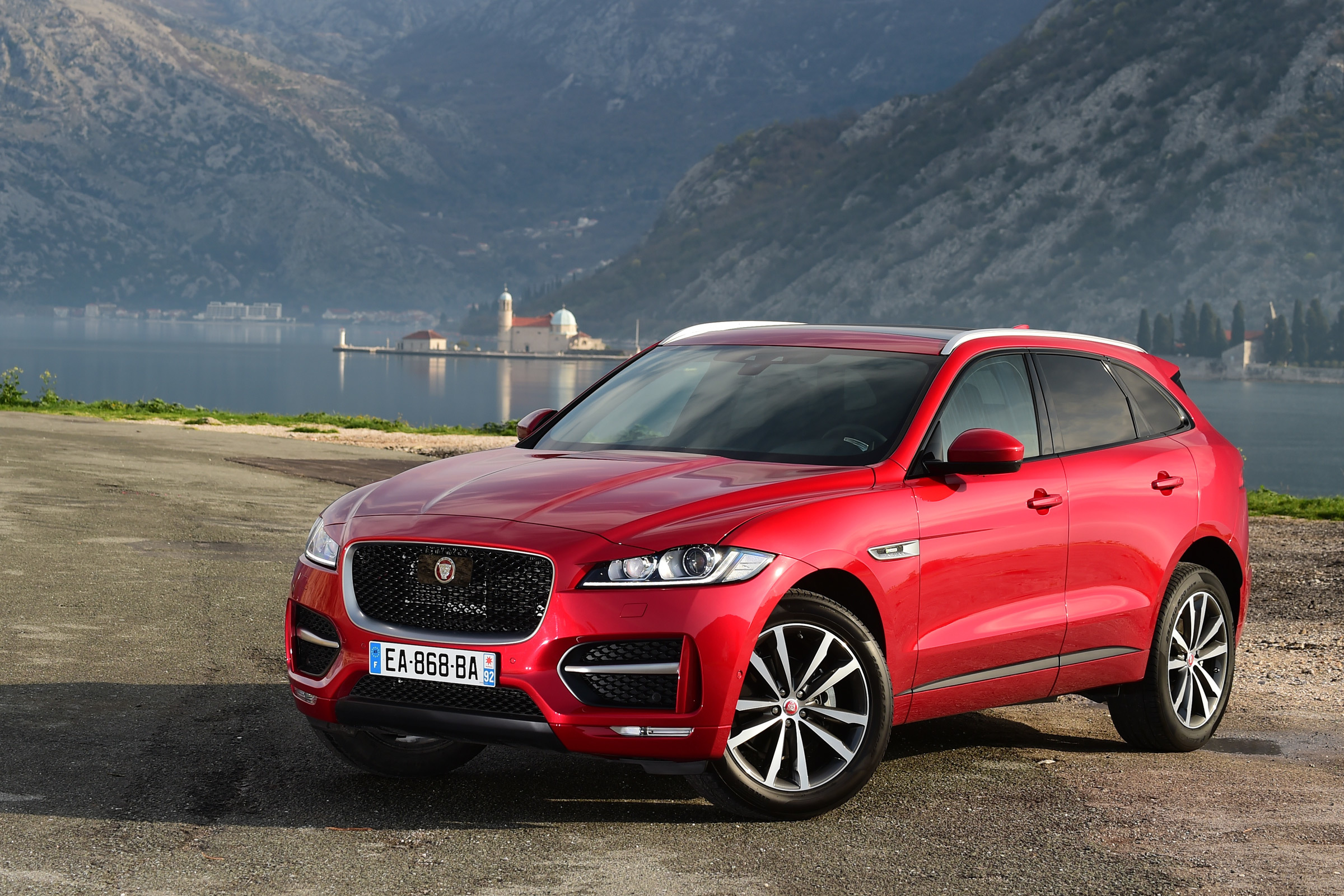 Jaguar F-Pace Wallpapers