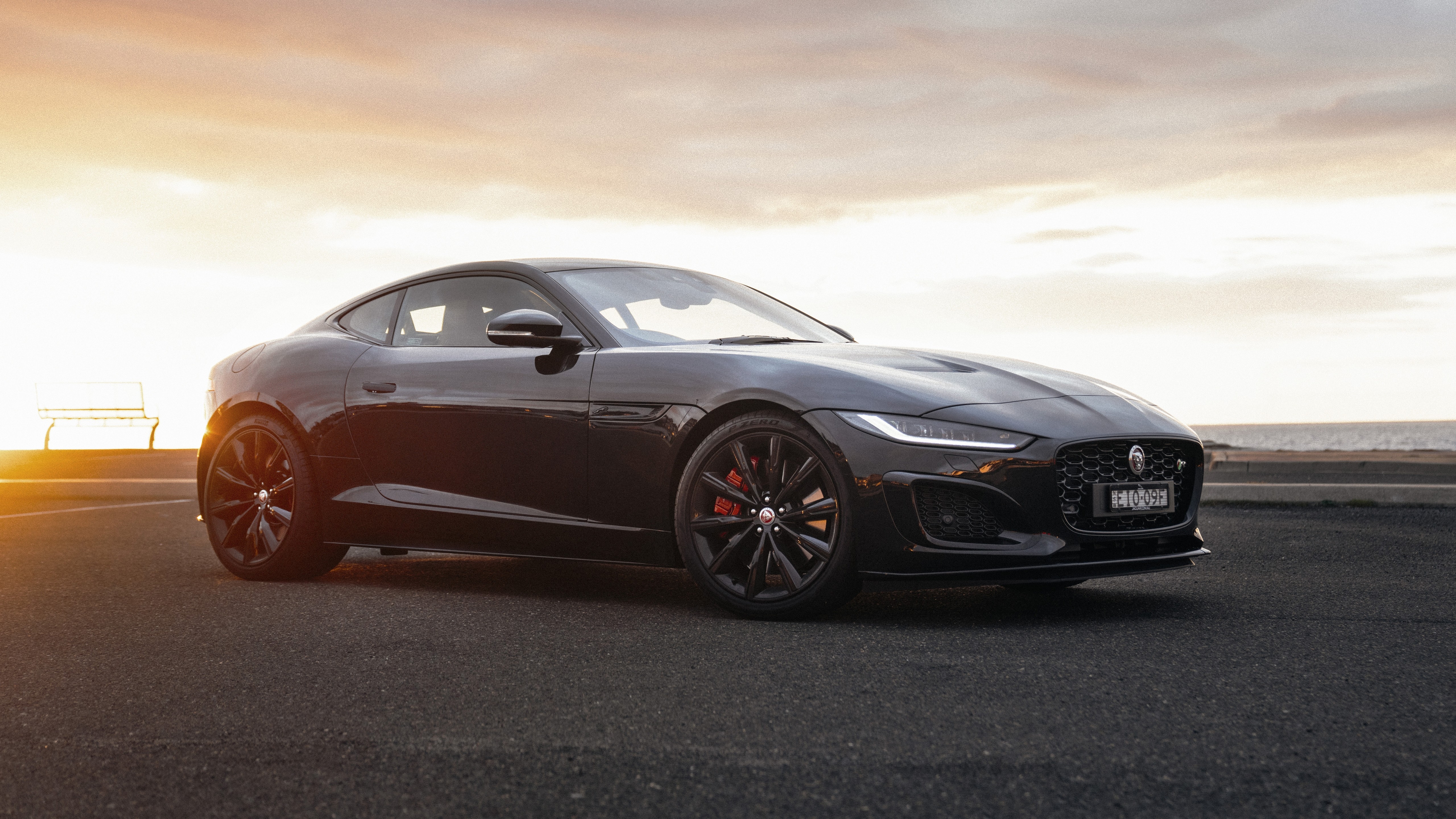 Jaguar F-Type R Wallpapers