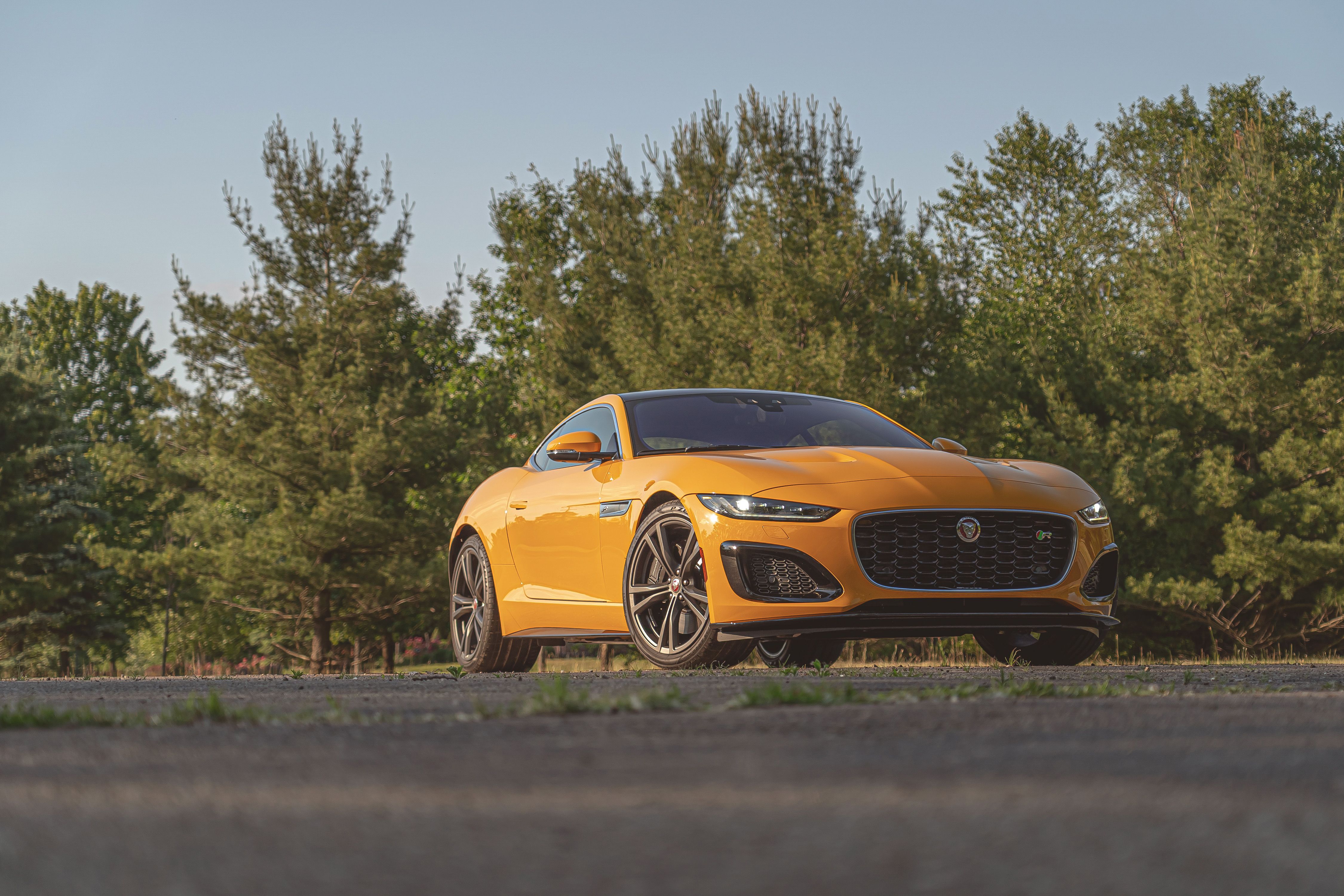 Jaguar F-Type R Coupe Wallpapers