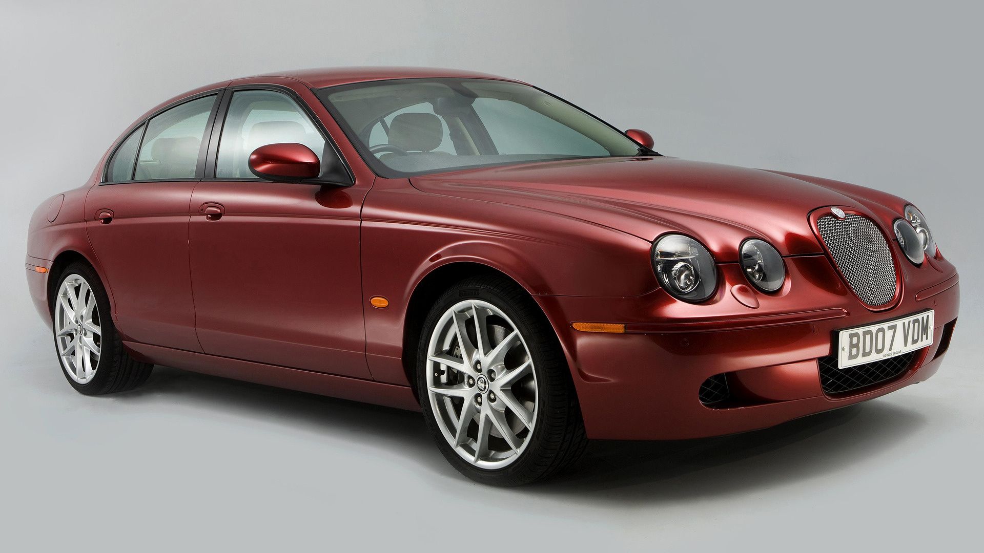 Jaguar S-Type Wallpapers